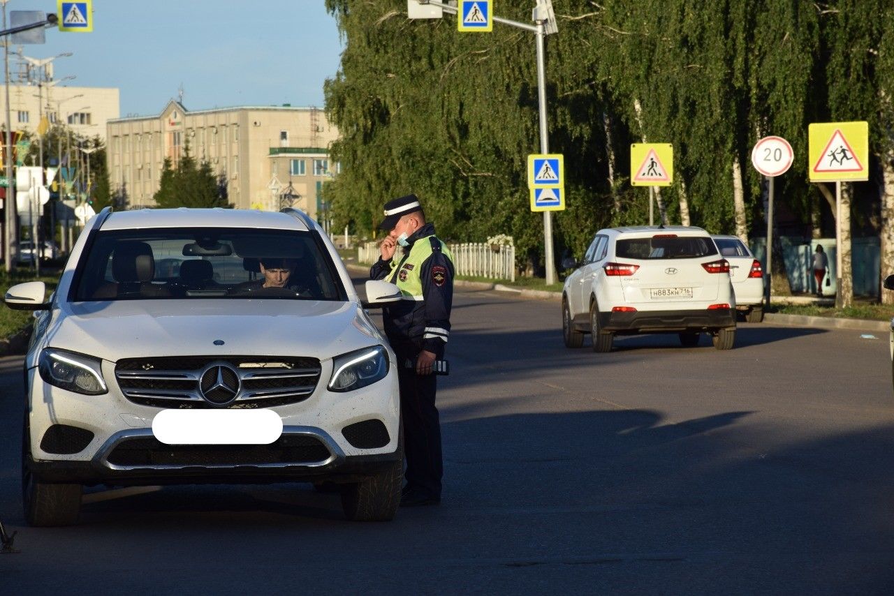 Нурлатские автоинспекторы провели совместный рейд с сотрудниками ГАИ из Казани