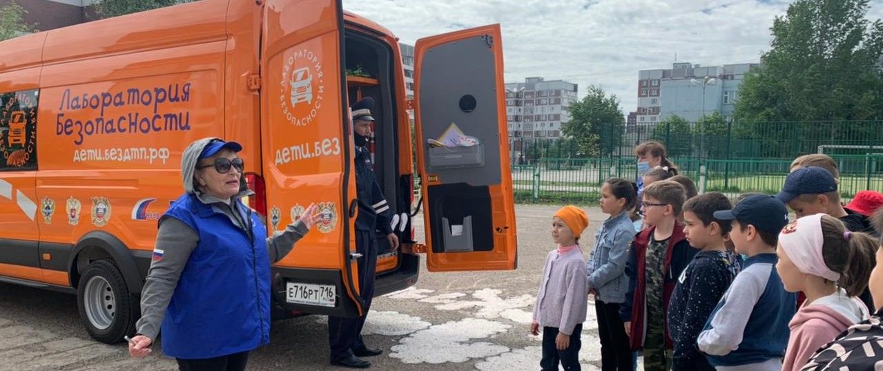 «Лаборатория безопасности» в РТ с первых дней каникул проводит уроки дорожной грамотности