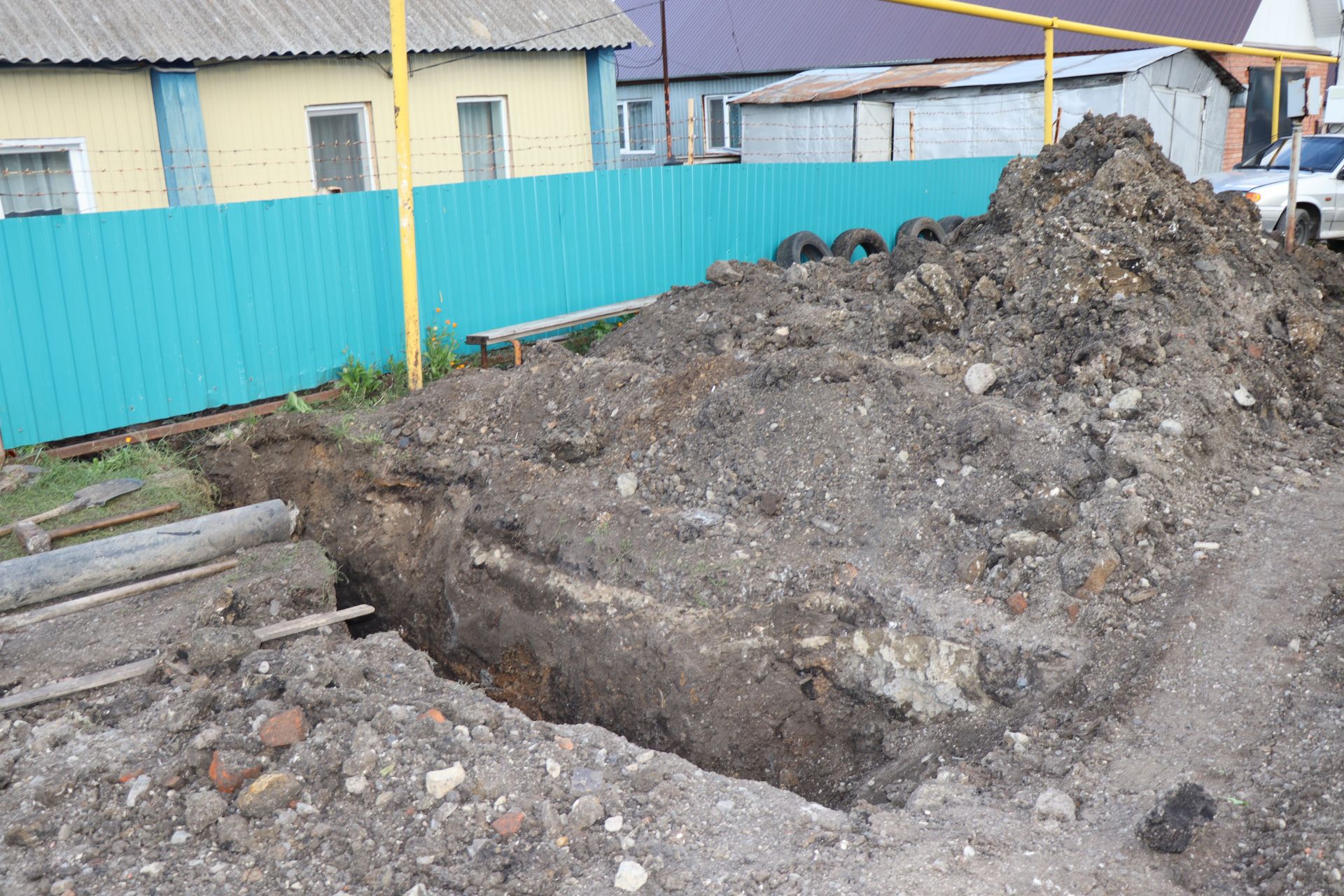 Алмаз Ахметшин ознакомился с ходом строительства канализационной системы в микрорайоне железнодорожников