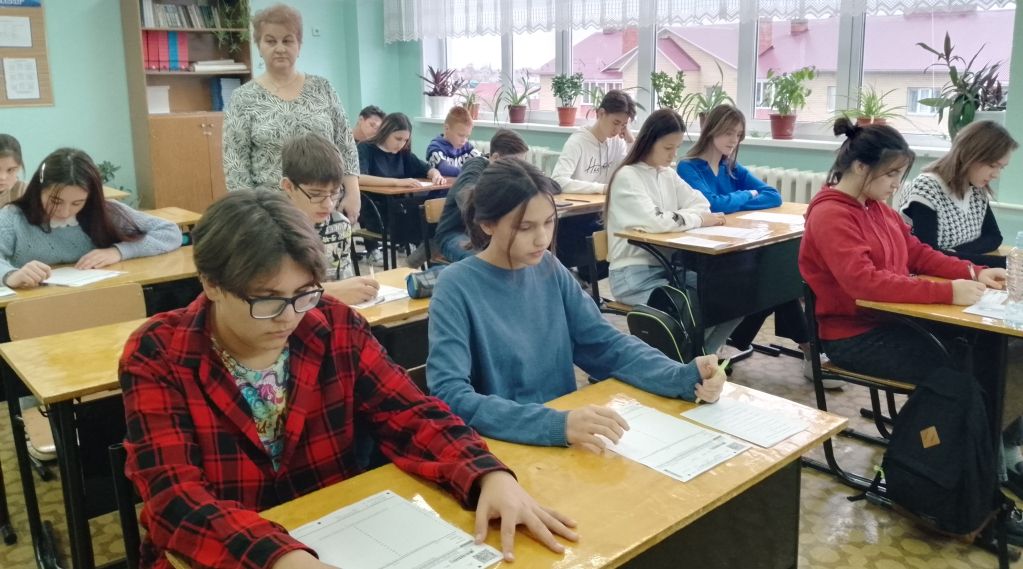 Нурлатские школьники на каникулах готовятся к экзаменам