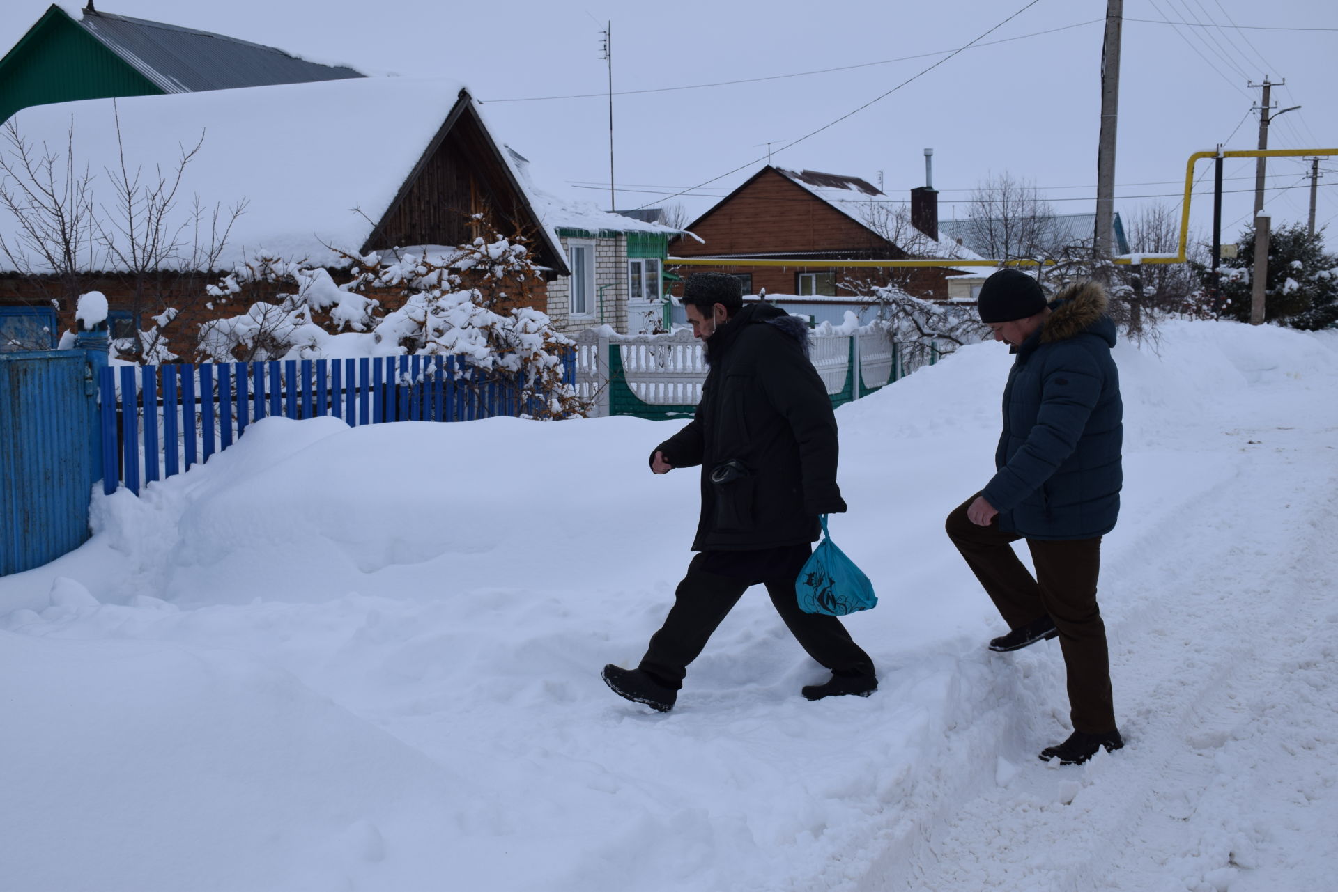 В столовой при мечети в микрорайоне сахароваров начал работать пункт раздачи еды