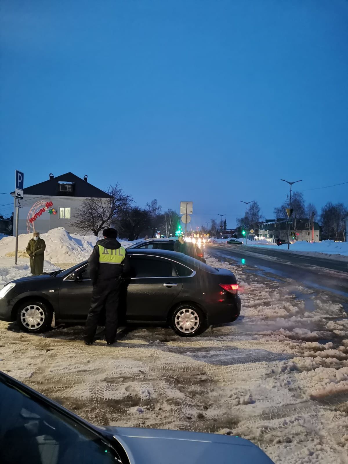 На одной из центральных улиц нурлатские автоинспекторы провели профилактическую акцию «Тоннель»