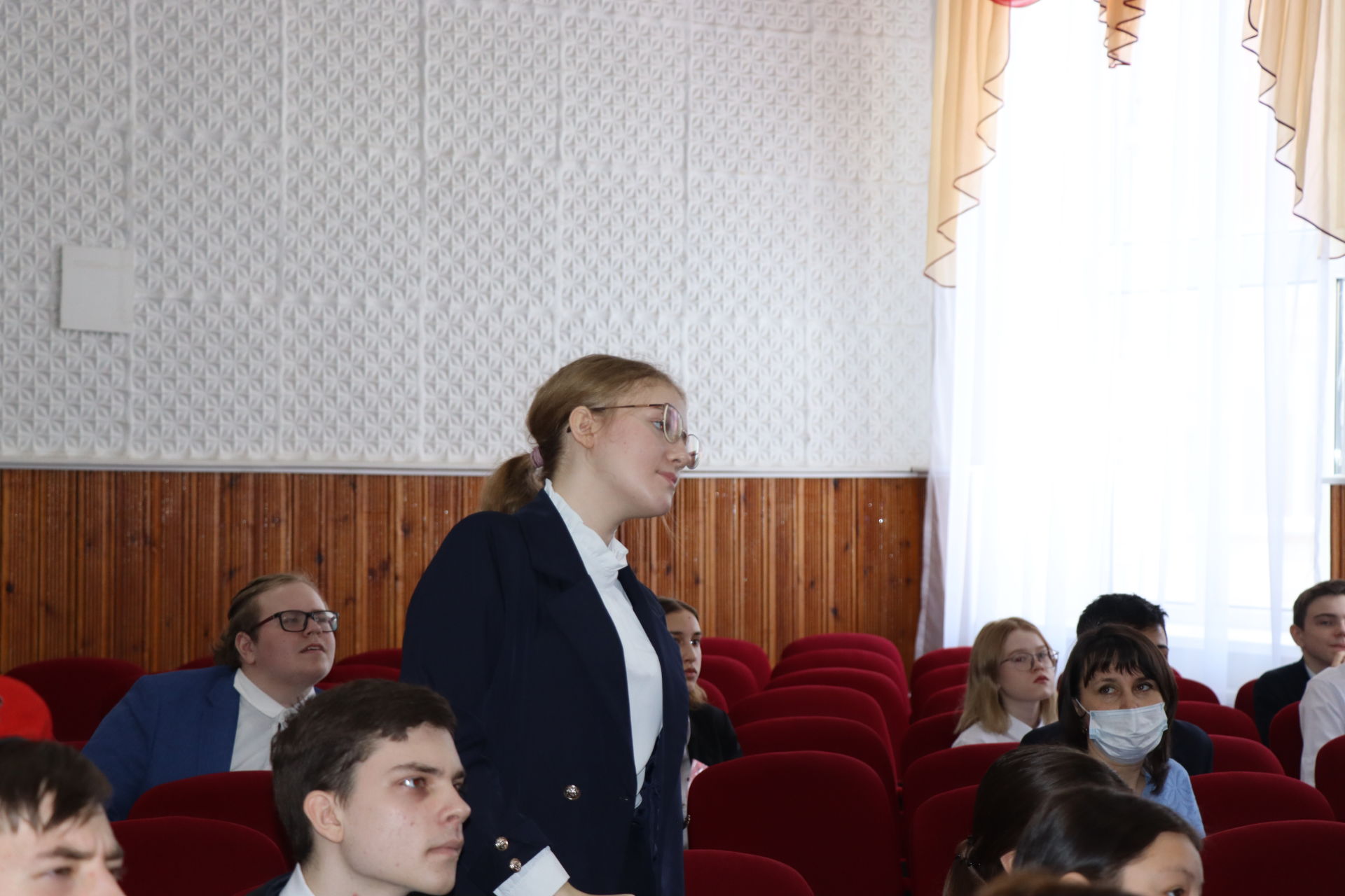 В школе №4 Нурлата прошел парламентский урок с участием главы района