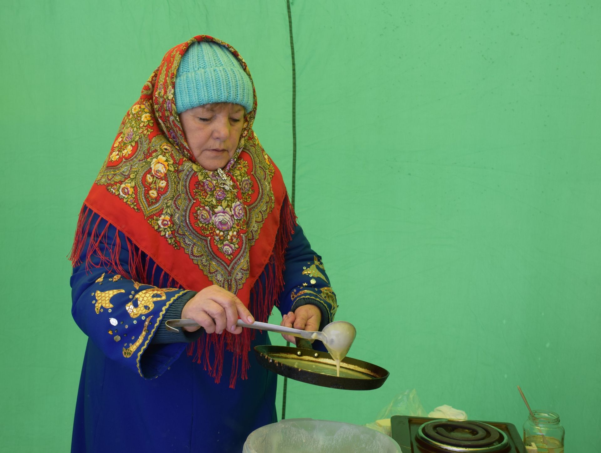 На центральной площади Нурлата развернулось широкое масленичное гуляние