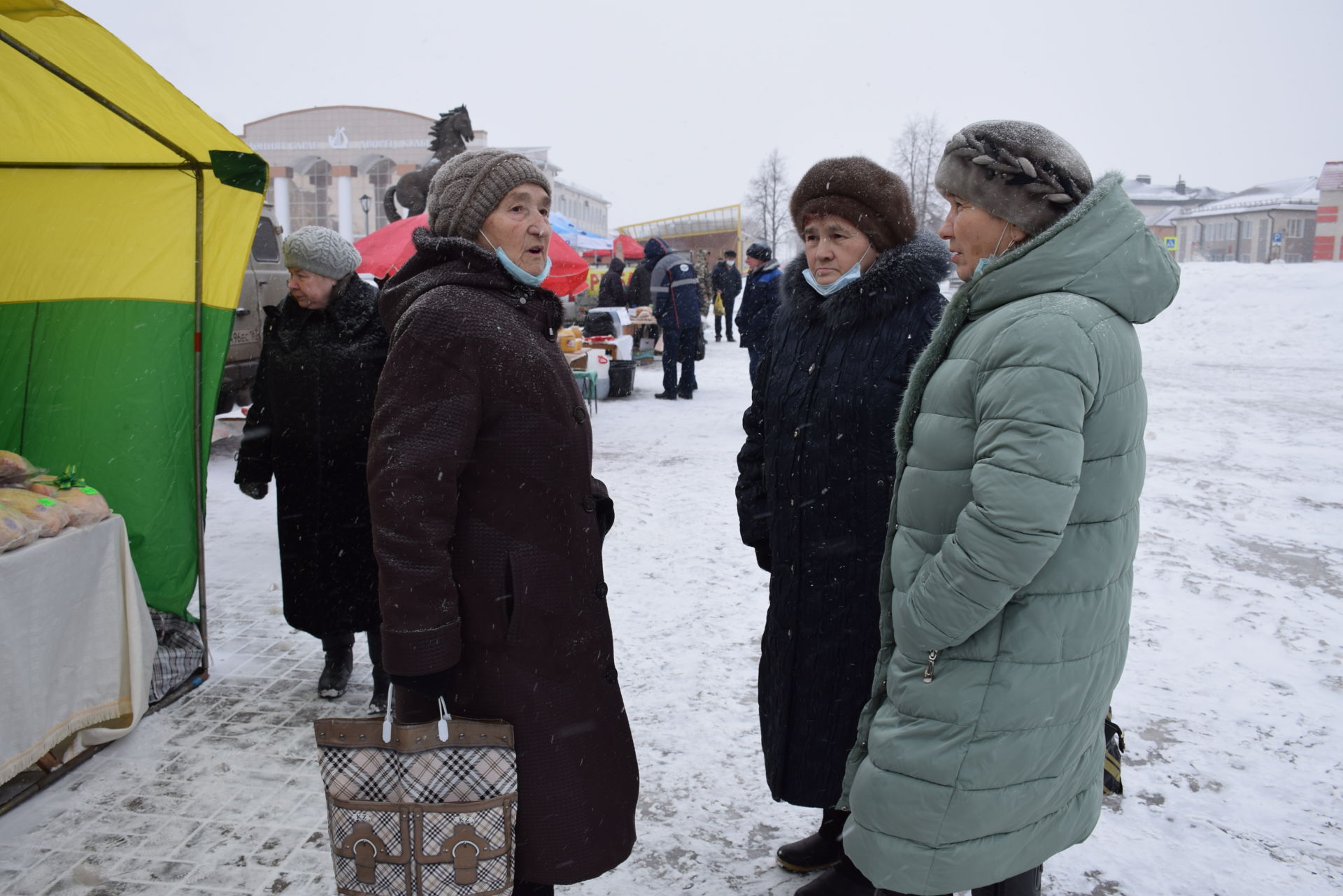 В Нурлате прошли предпраздничные ярмарки