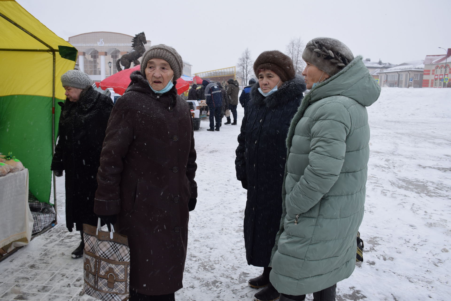 В Нурлате прошли предпраздничные ярмарки