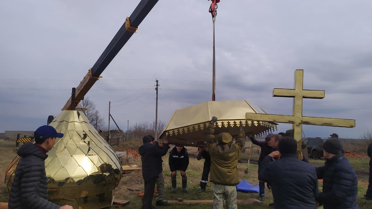 Вербное воскресенье стало двойным праздником для жителей Караульной Горы