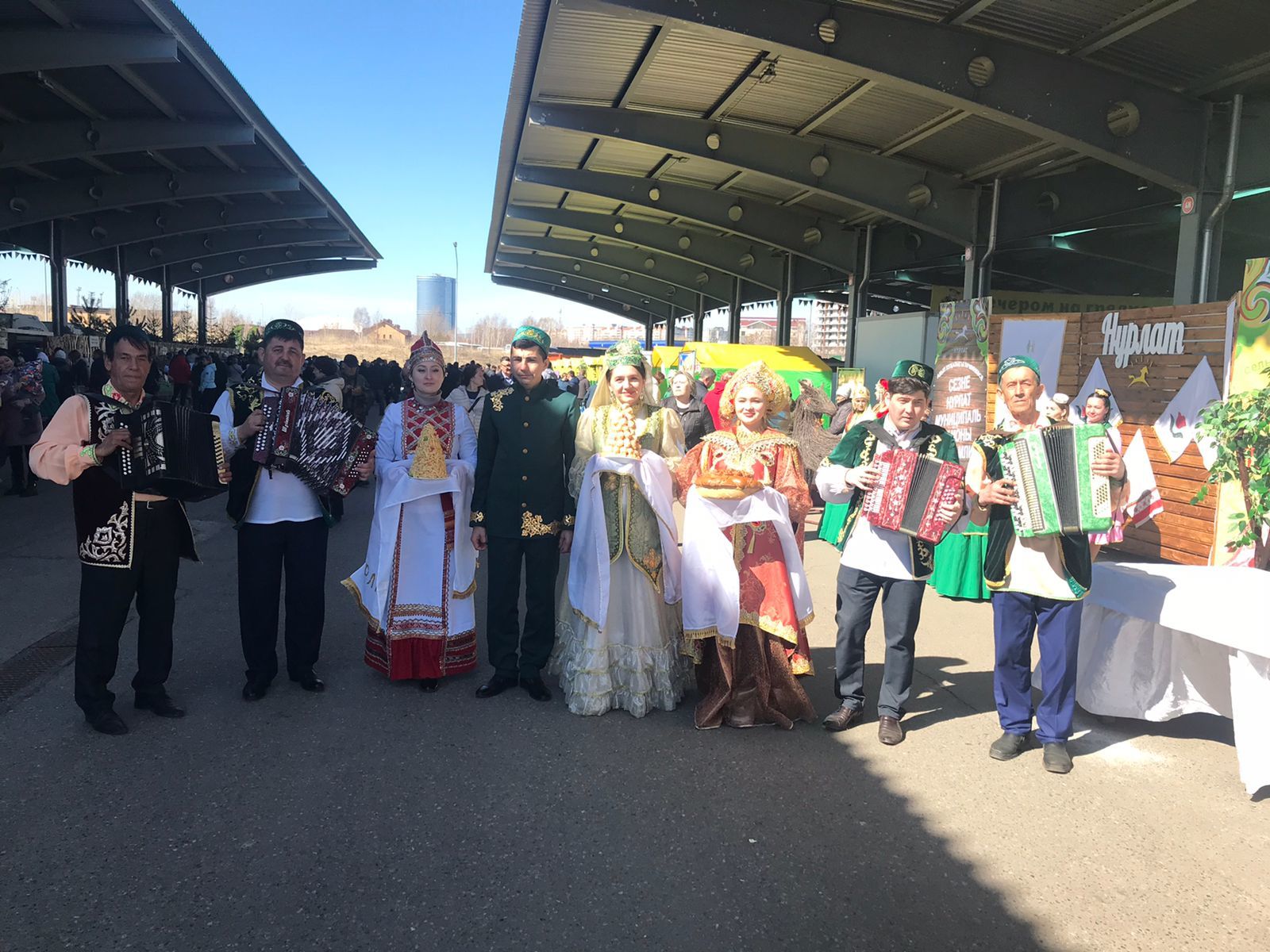 Нурлатцы участвуют в предпраздничной ярмарке в Казани
