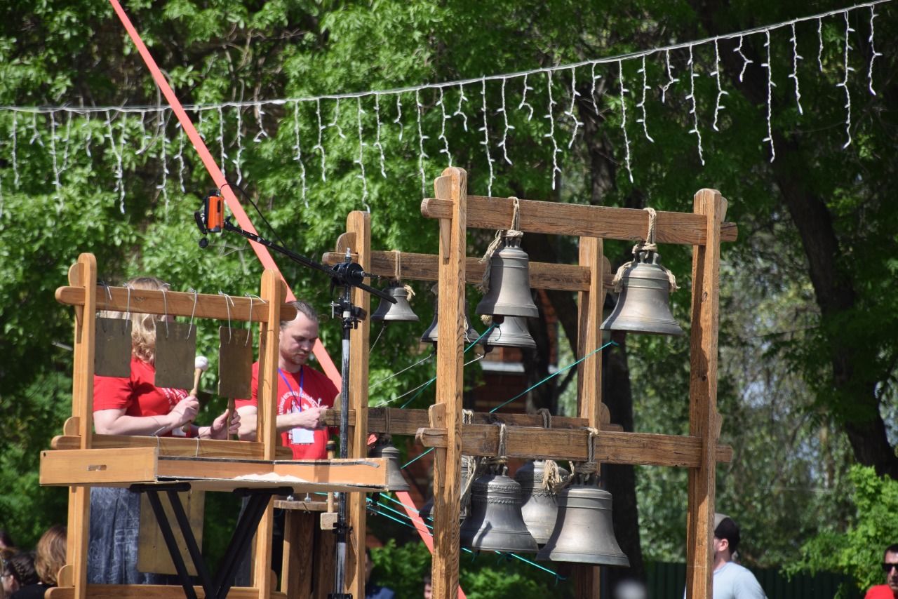 Нурлатцы посетили юбилейный фестиваль колокольного звона