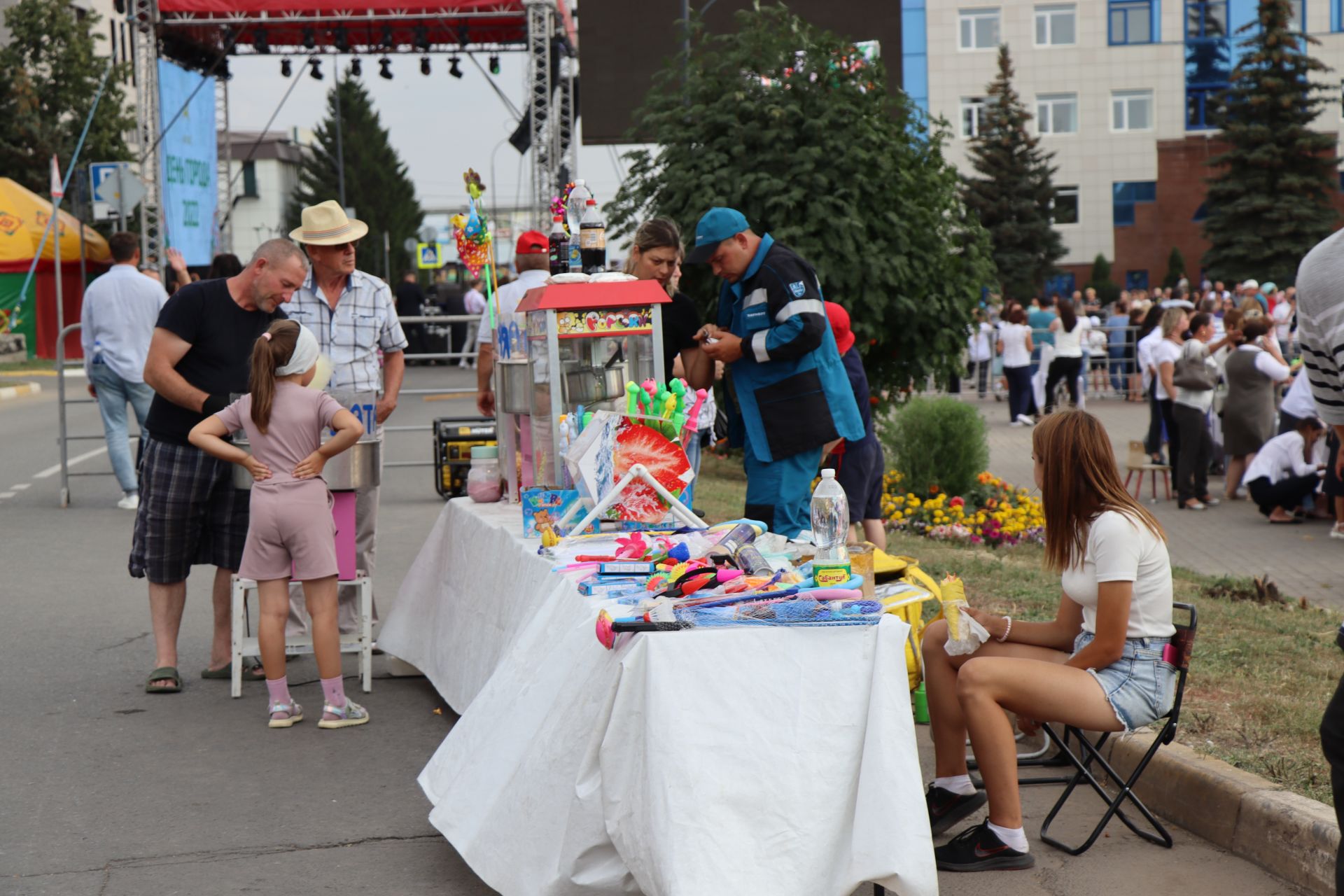 В Нурлате с размахом отметили День республики и День города