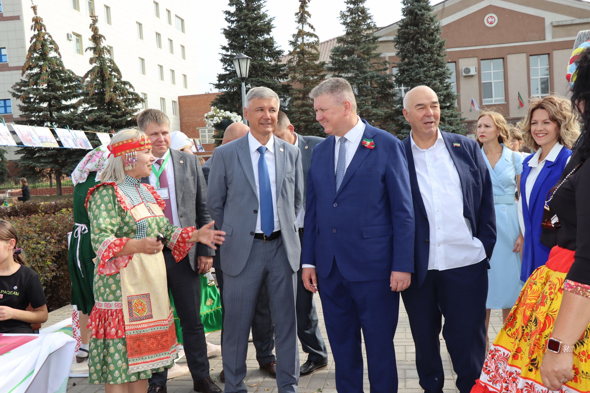 В Нурлате с размахом отметили День республики и День города