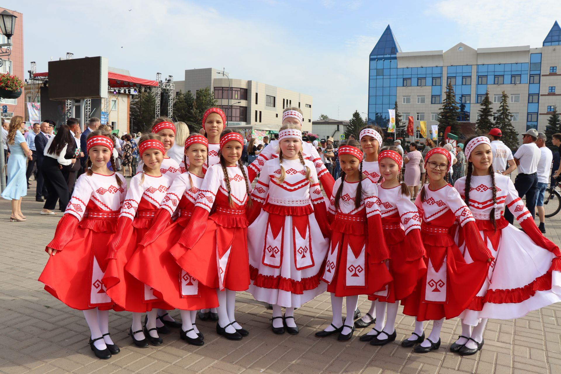 В Нурлате с размахом отметили День республики и День города