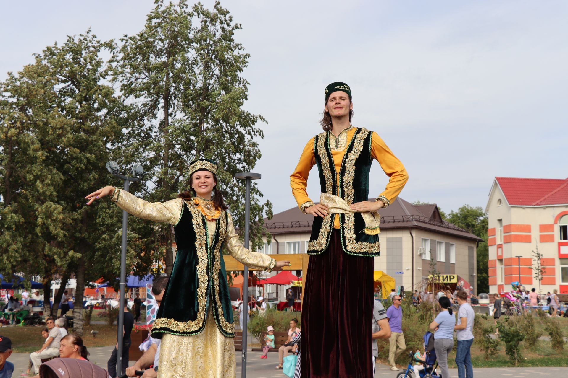 В Нурлате с размахом отметили День республики и День города