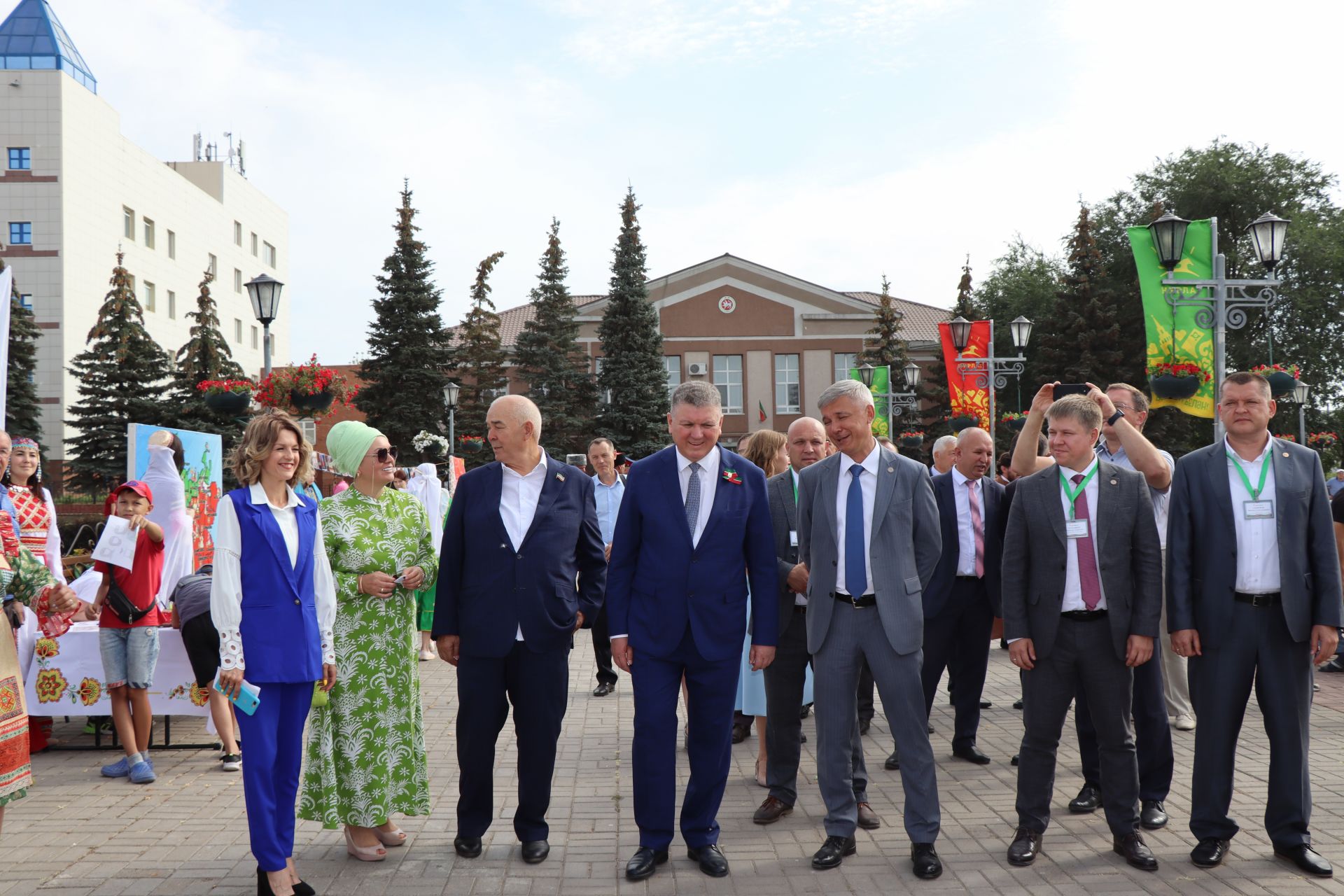 В Нурлате с размахом отметили День республики и День города