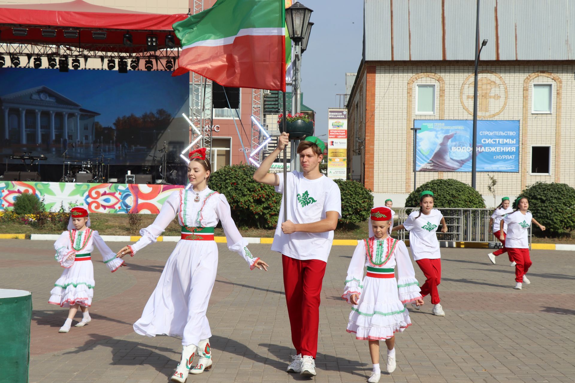 В Нурлате с размахом отметили День республики и День города