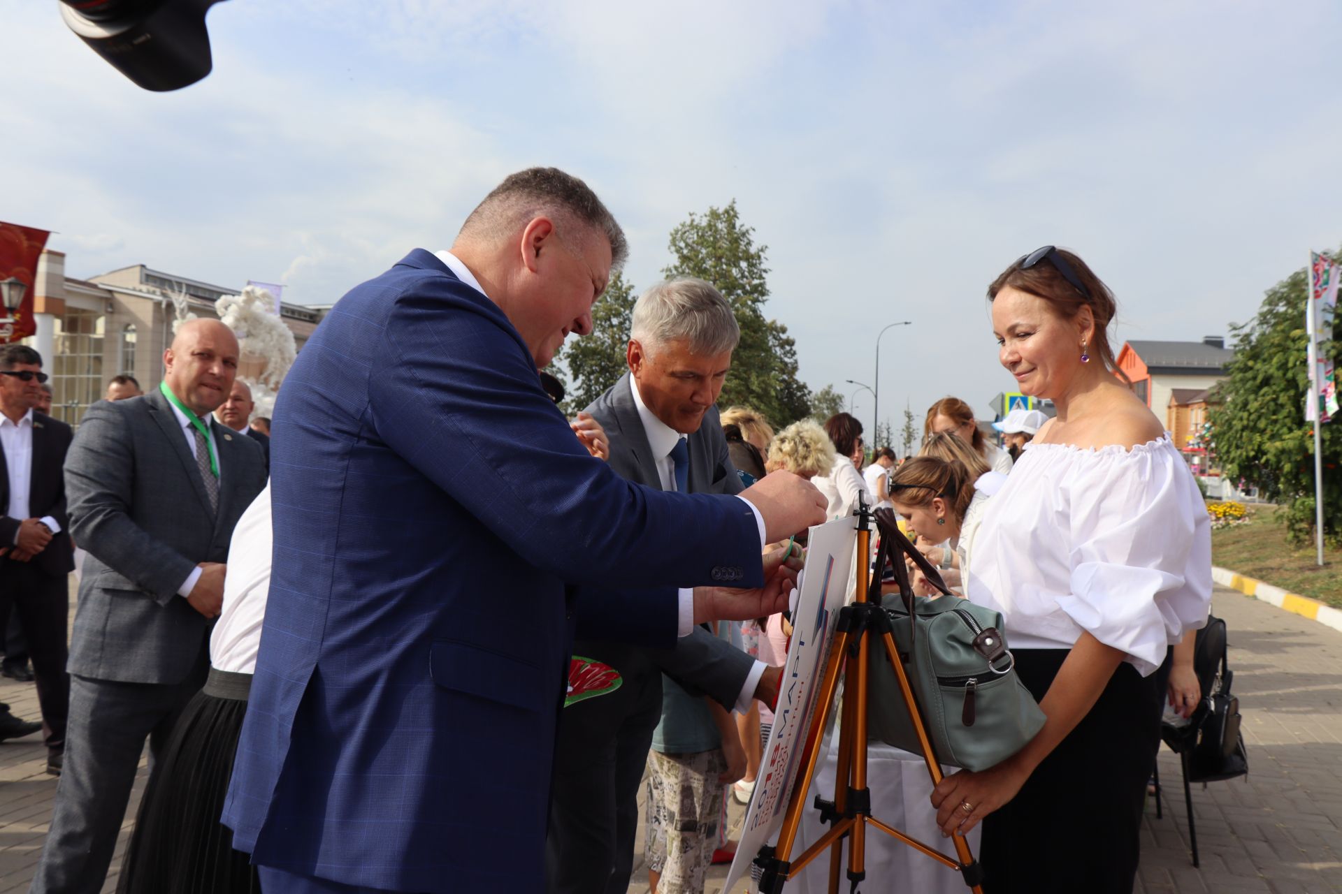 В Нурлате с размахом отметили День республики и День города