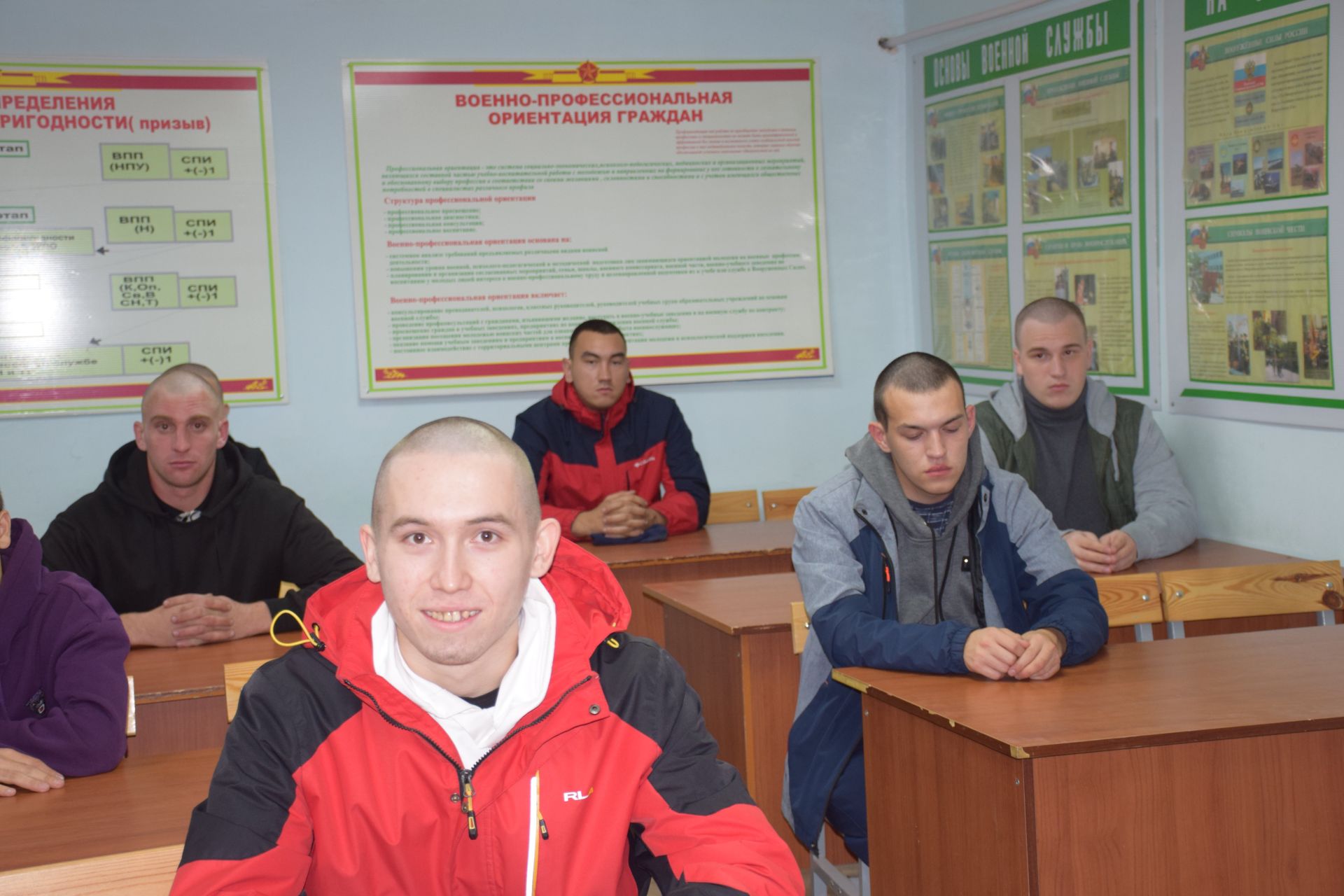 Нурлатские парни уходят служить в Российскую Армию