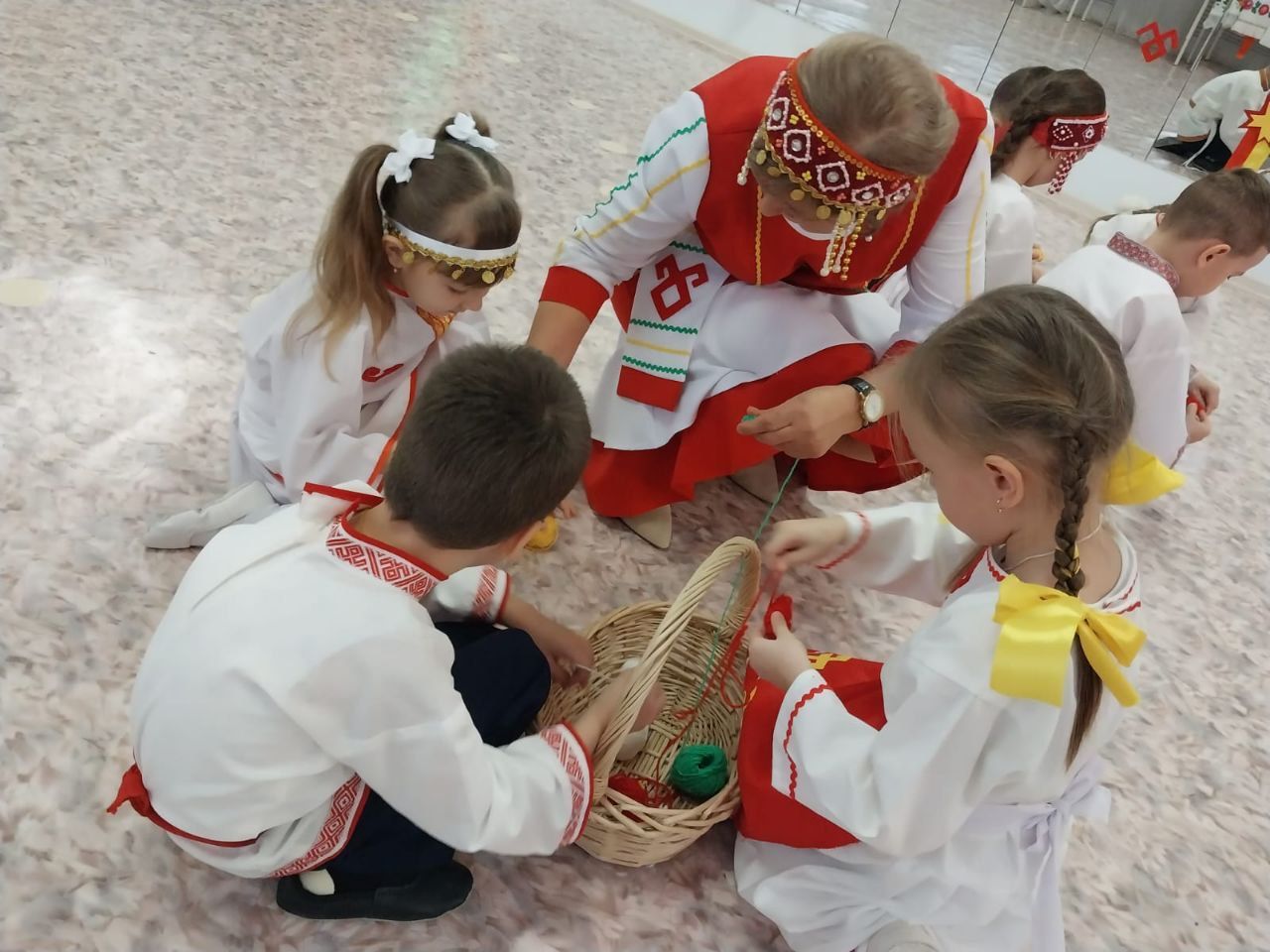 На базе детского сада «Родничок» состоялось мероприятие, посвященное году национальных культур и традиций