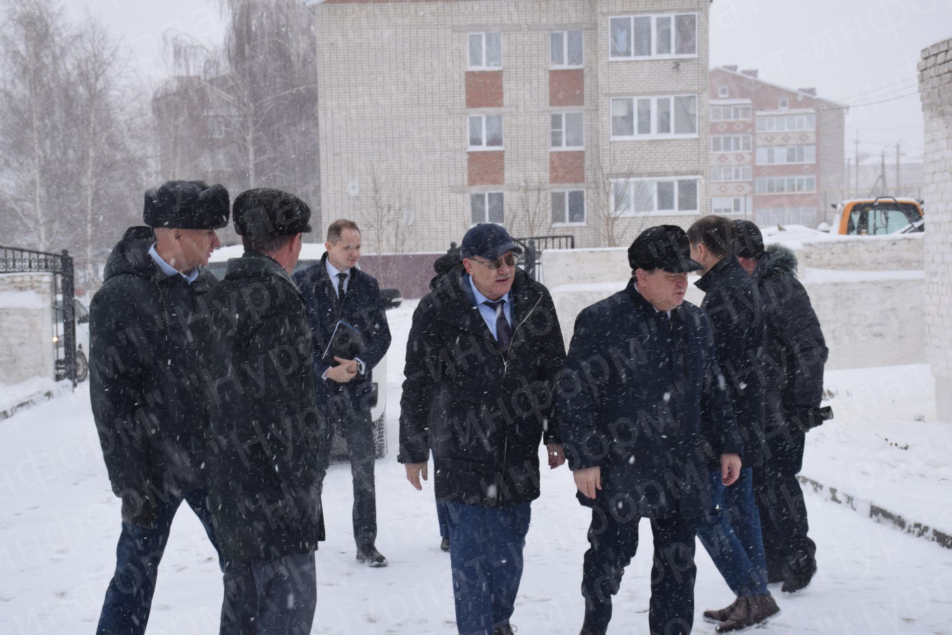 При участии Олега Морозова в Нурлате открыли бульвар Кариева на одноименной улице