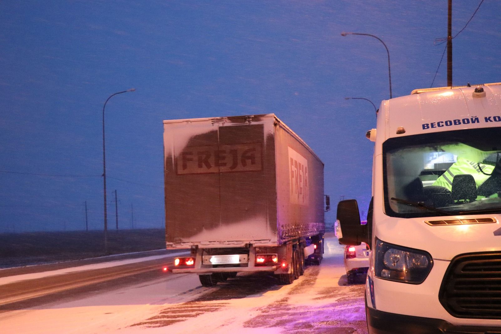 Нурлатские автоинспекторы провели рейд по весогабаритному контролю тяжеловесного транспорта