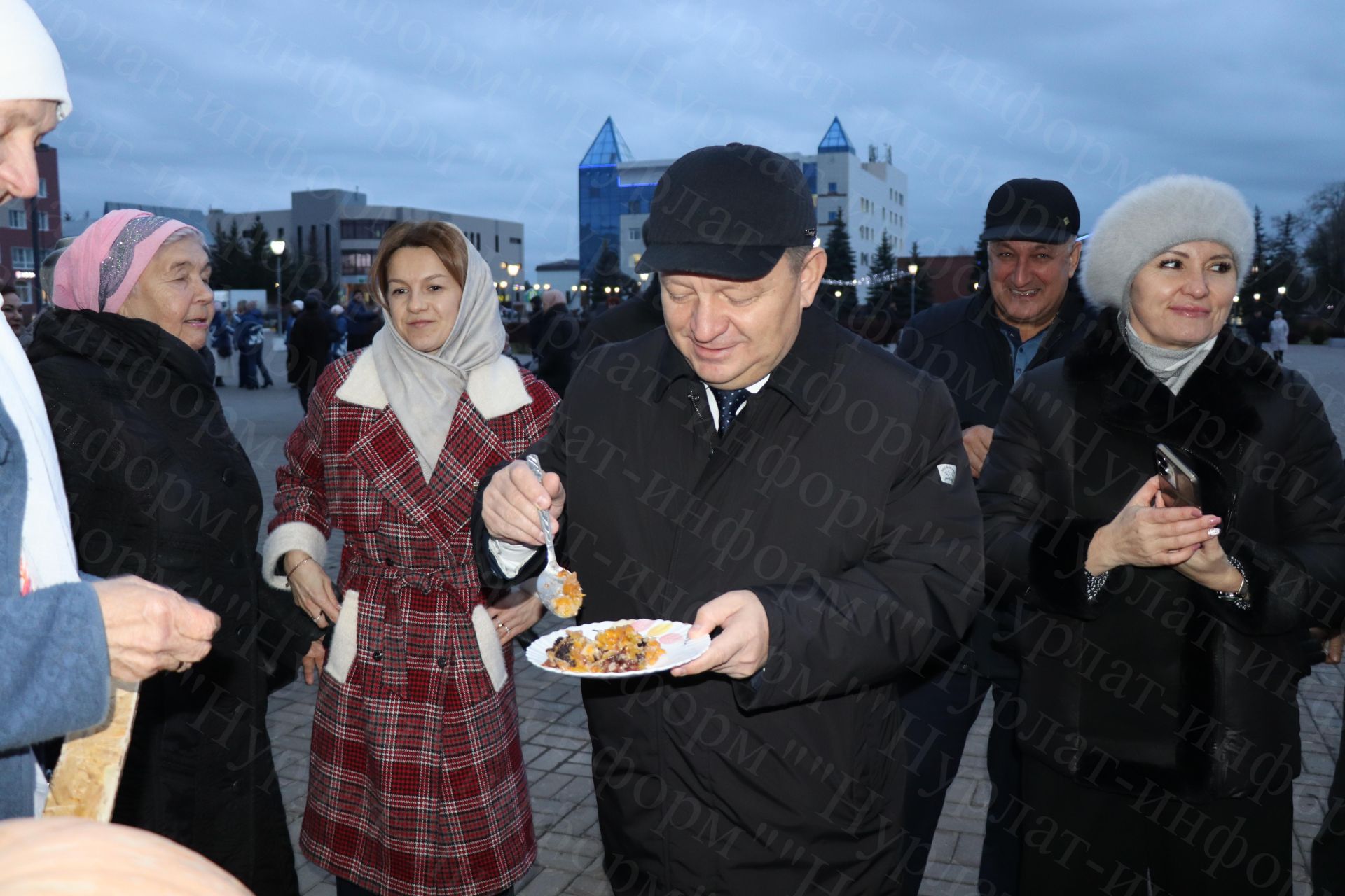 На фестивале в Нурлате представили самую большую тыкву весом более чем в 70 кг