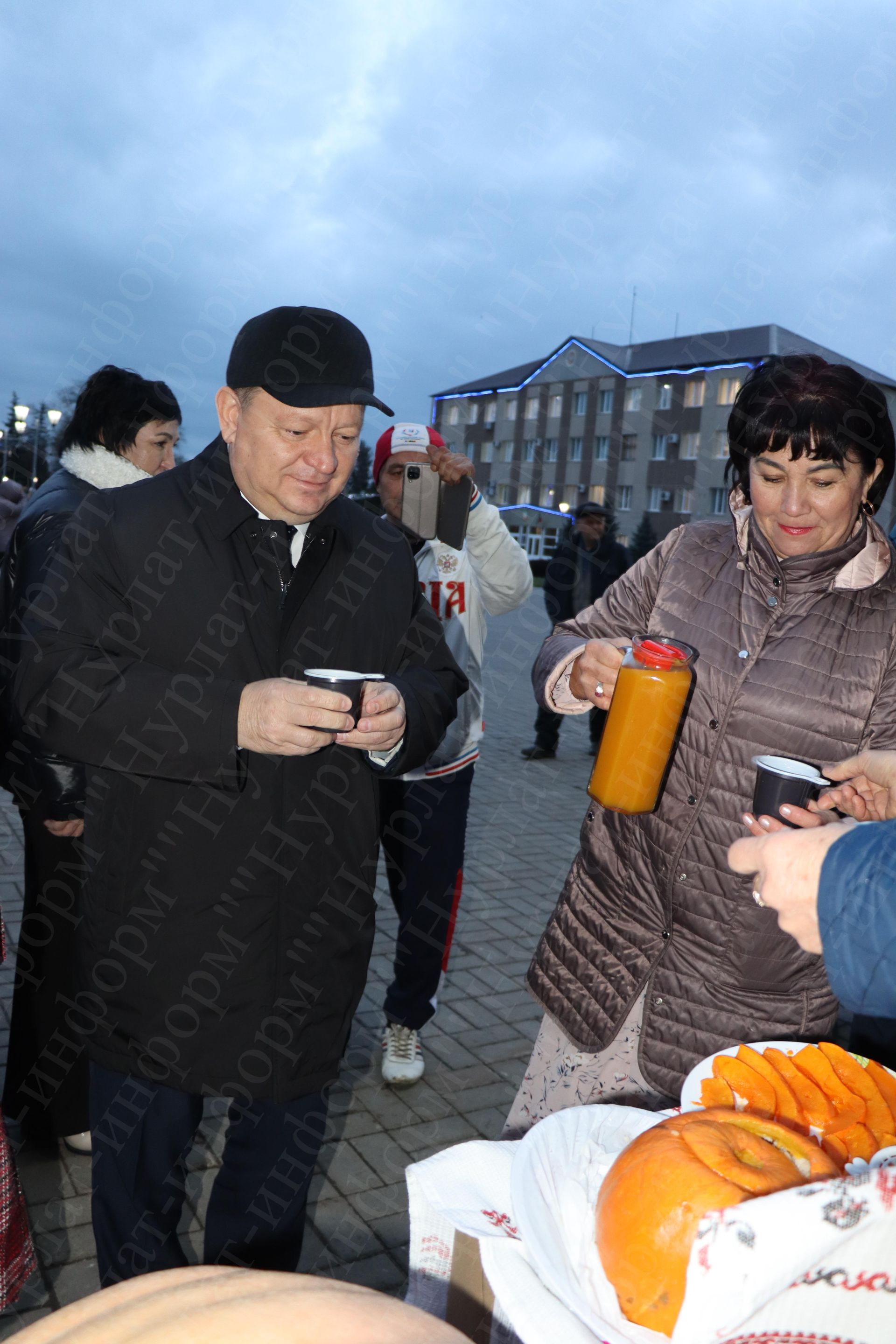 На фестивале в Нурлате представили самую большую тыкву весом более чем в 70 кг