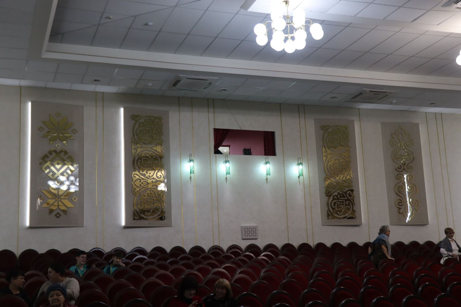 В Нурлате Дворец культуры стал очередным объектом преображения в рамках конкурса грантов «Татнефти»