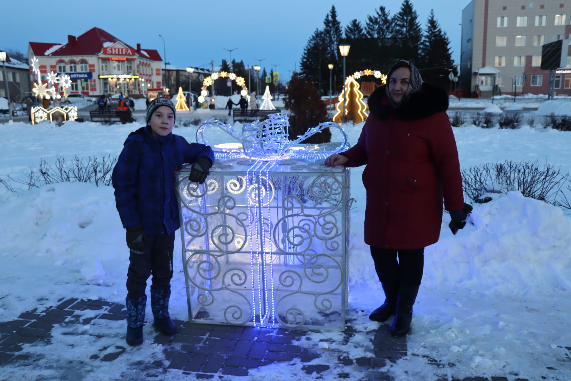 В Нурлате открыли главную новогоднюю елку