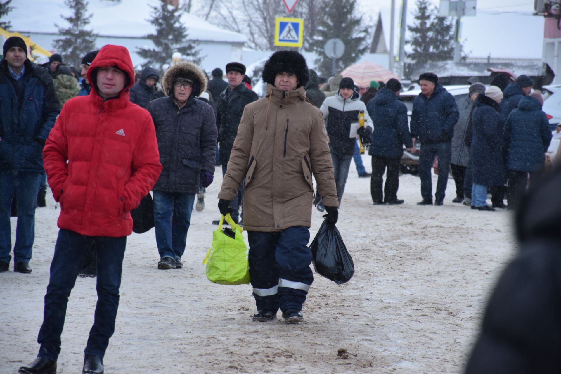 В Нурлате прошла предновогодняя сельскохозяйственная ярмарка