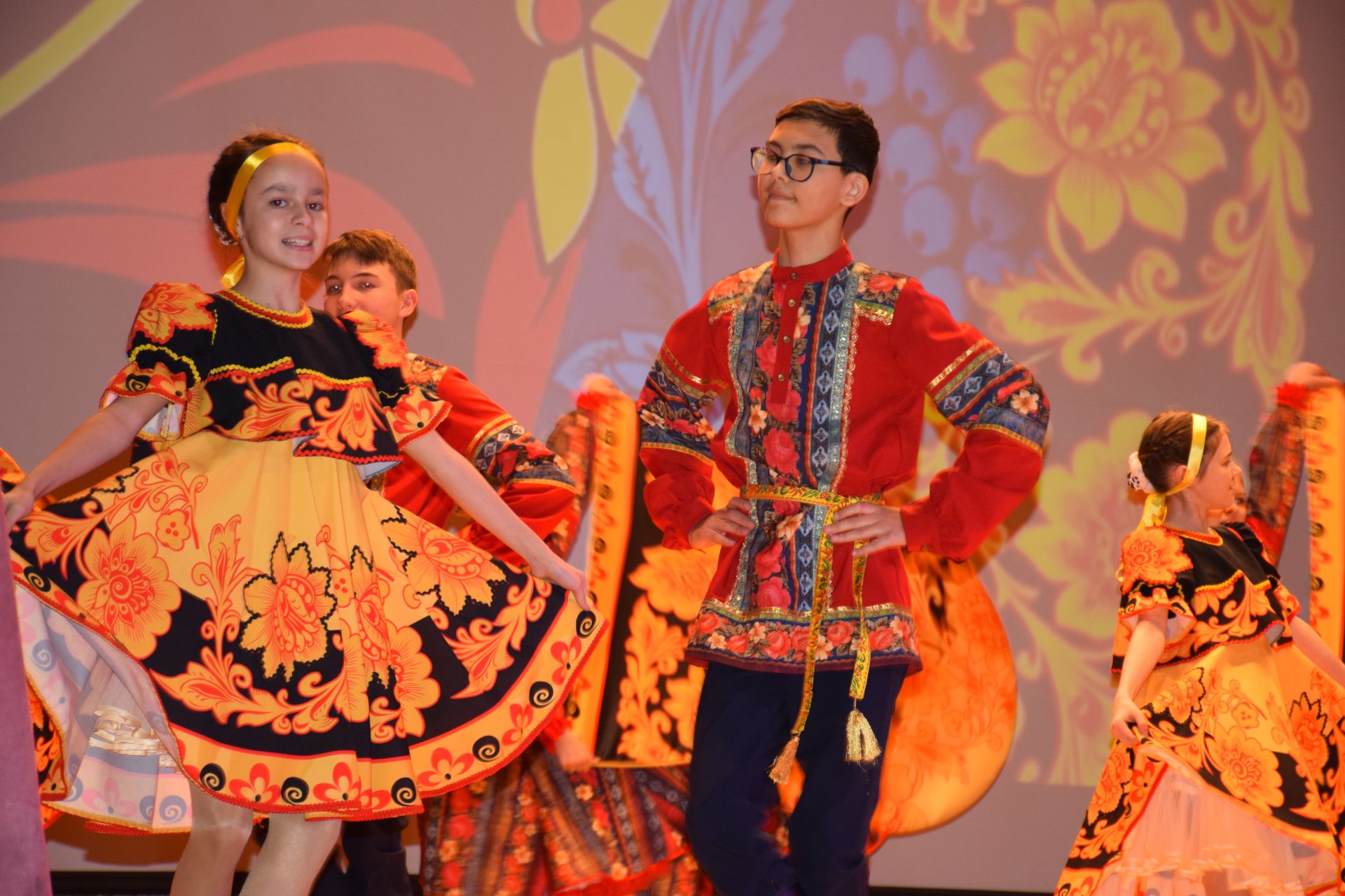 В Нурлате торжественное закрытие Года национальных культур и традиций прошло в обновленном зале Дворца культуры