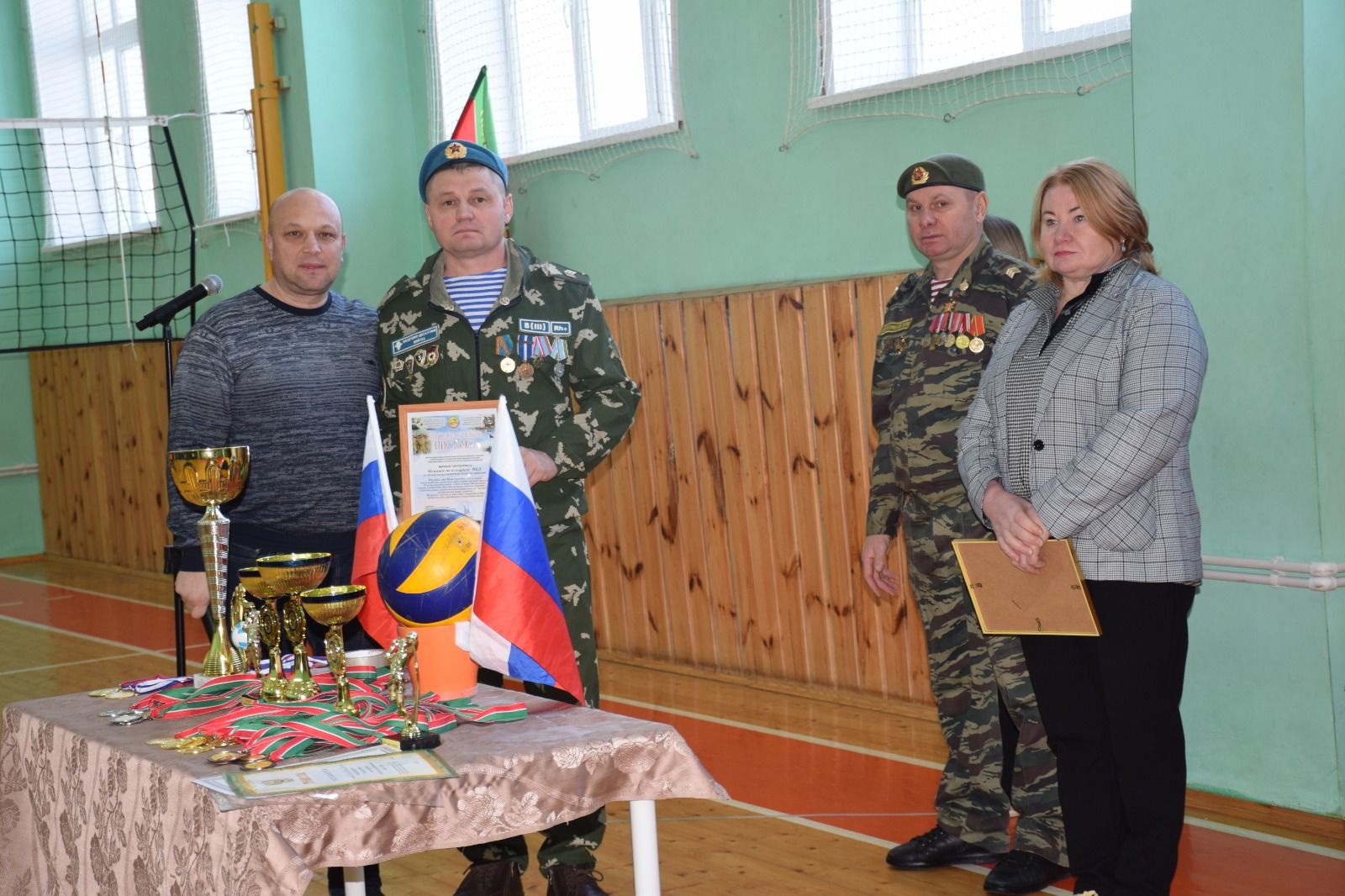 В Нурлатском аграрном техникуме прошел турнир по волейболу, посвященный Дню Героев Отечества