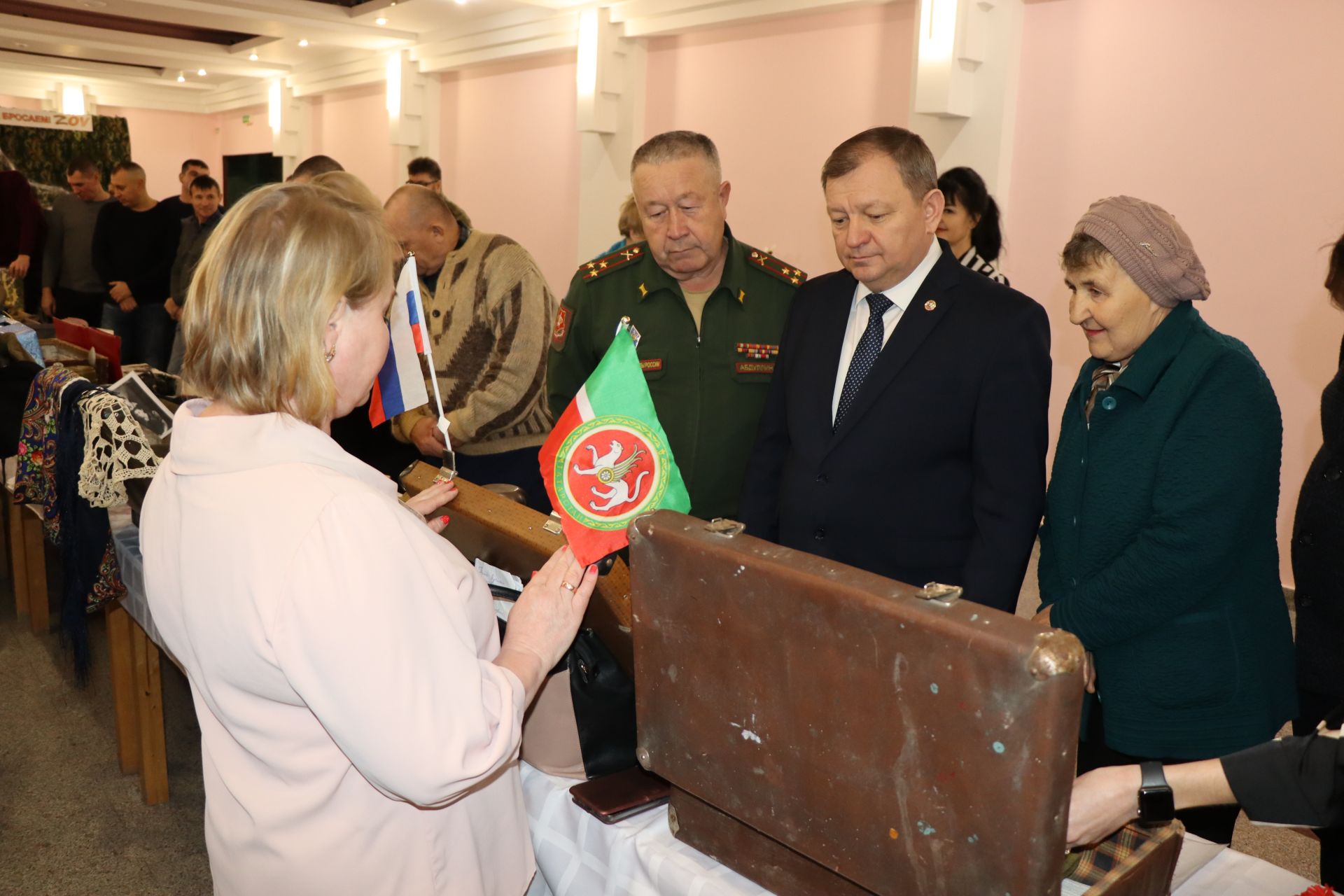 На благотворительном концерте нурлатцы собрали около 300 тысяч рублей в помощь участникам СВО