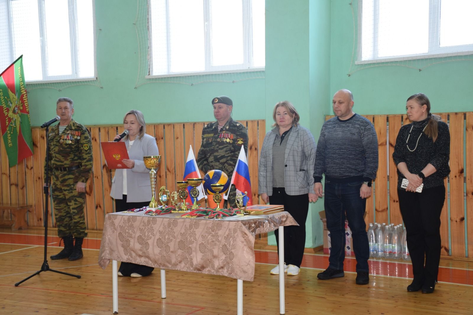 В Нурлатском аграрном техникуме прошел турнир по волейболу, посвященный Дню Героев Отечества