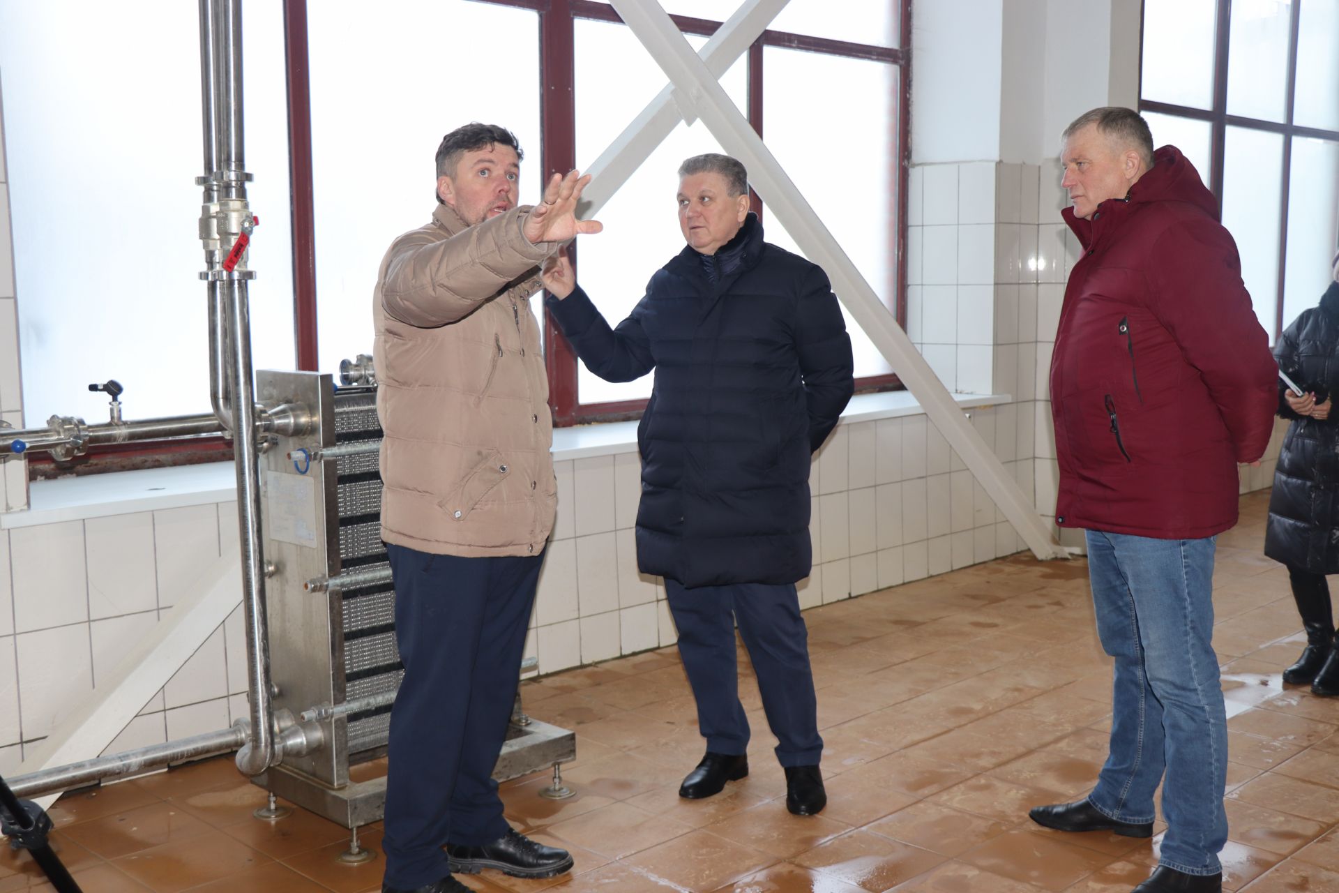 Алмаз Ахметшин посетил молокоперерабатывающий завод в Тюрнясеве
