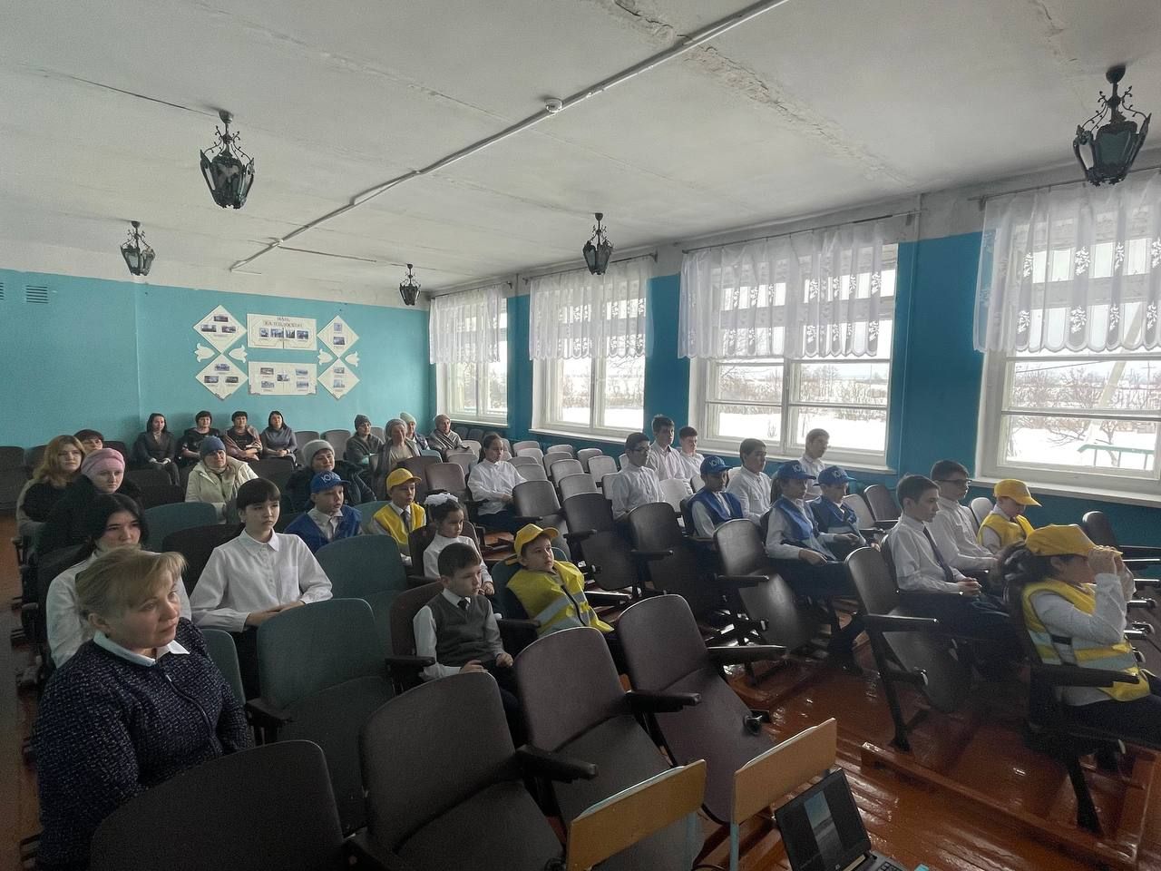 В Новоальметьевской школе обсудили вопросы безопасности дорожного движения