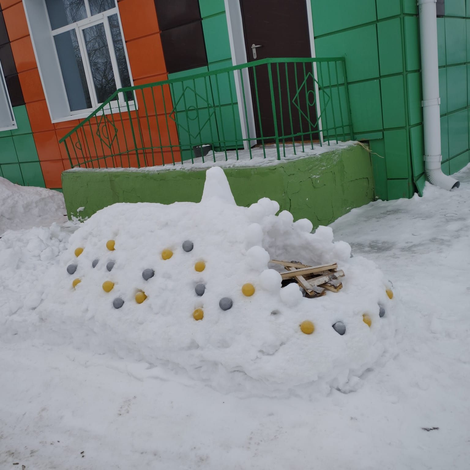 Нурлатский детский сад принимает участие в муниципальном конкурсе «Зимние фантазии»