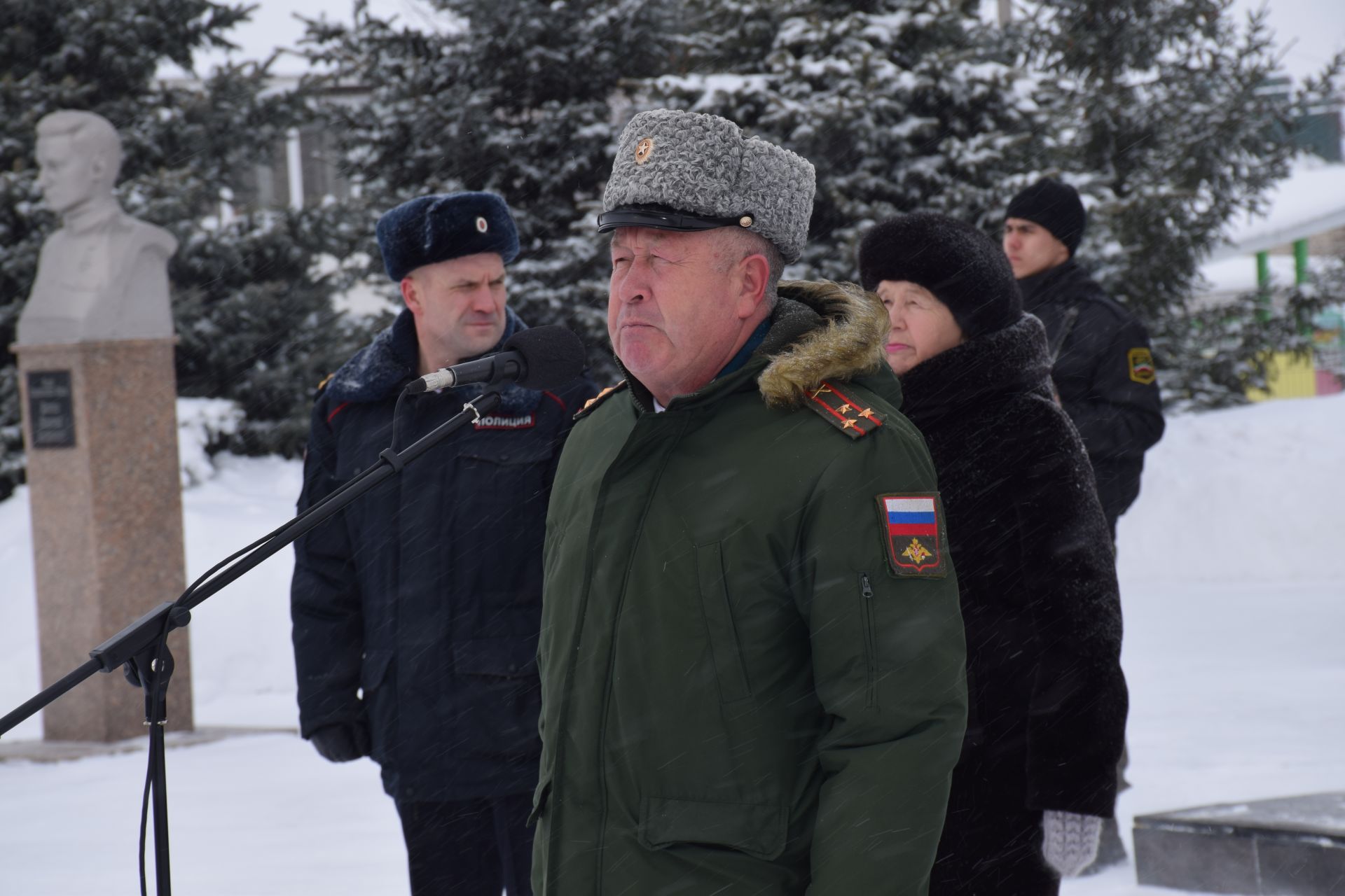 В Нурлате прошел торжественный митинг в честь Дня защитника Отечества