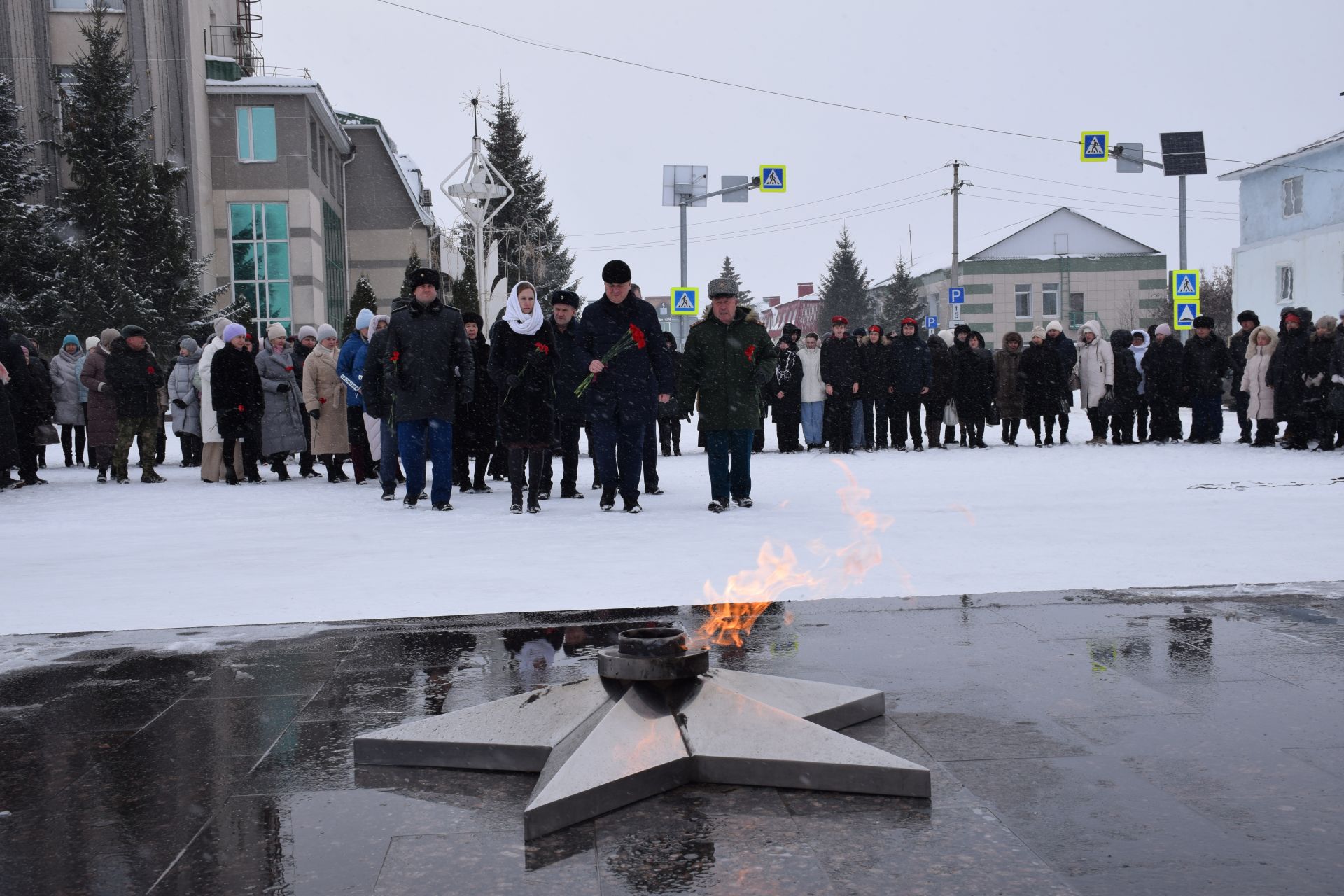 В Нурлате прошел торжественный митинг в честь Дня защитника Отечества