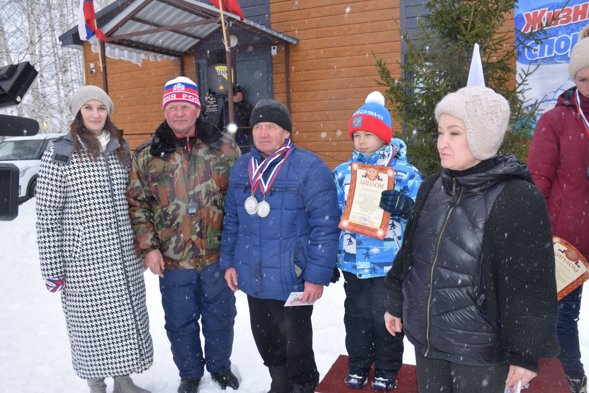 В Нурлате состоялись традиционные лыжные гонки в память ветерана спорта