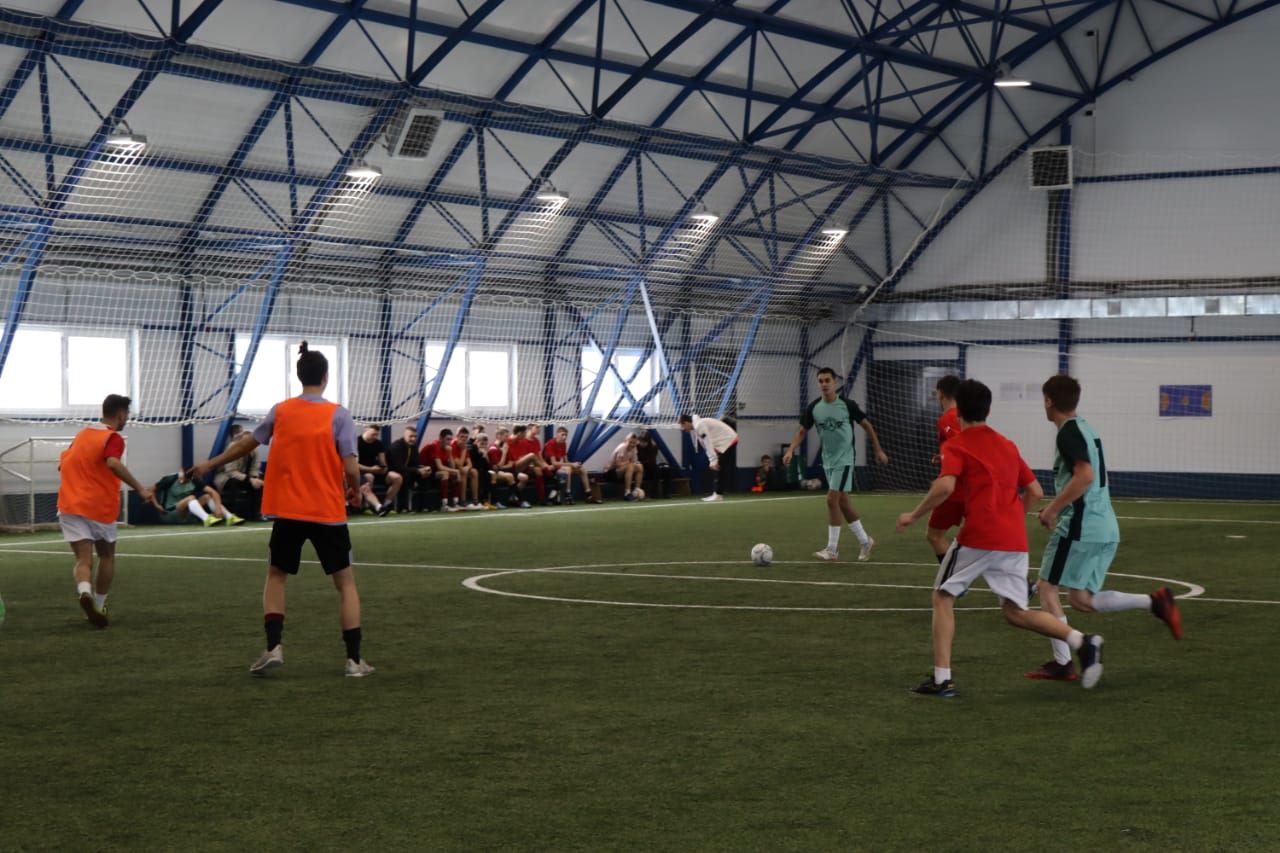 В Нурлате продолжается районный чемпионат по мини-футболу