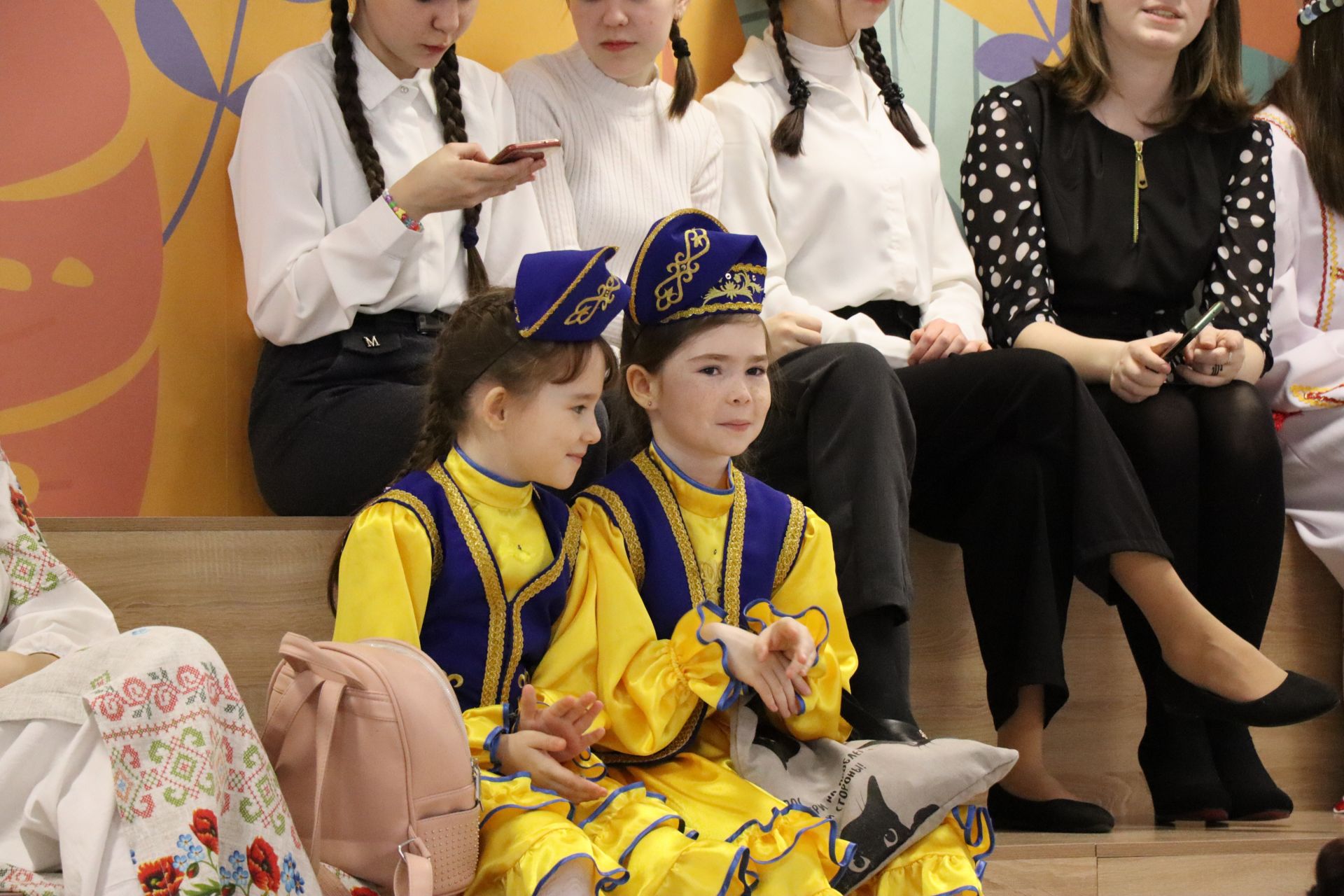 В Нурлате проходит фестиваль детского народного творчества «Без бергэ»