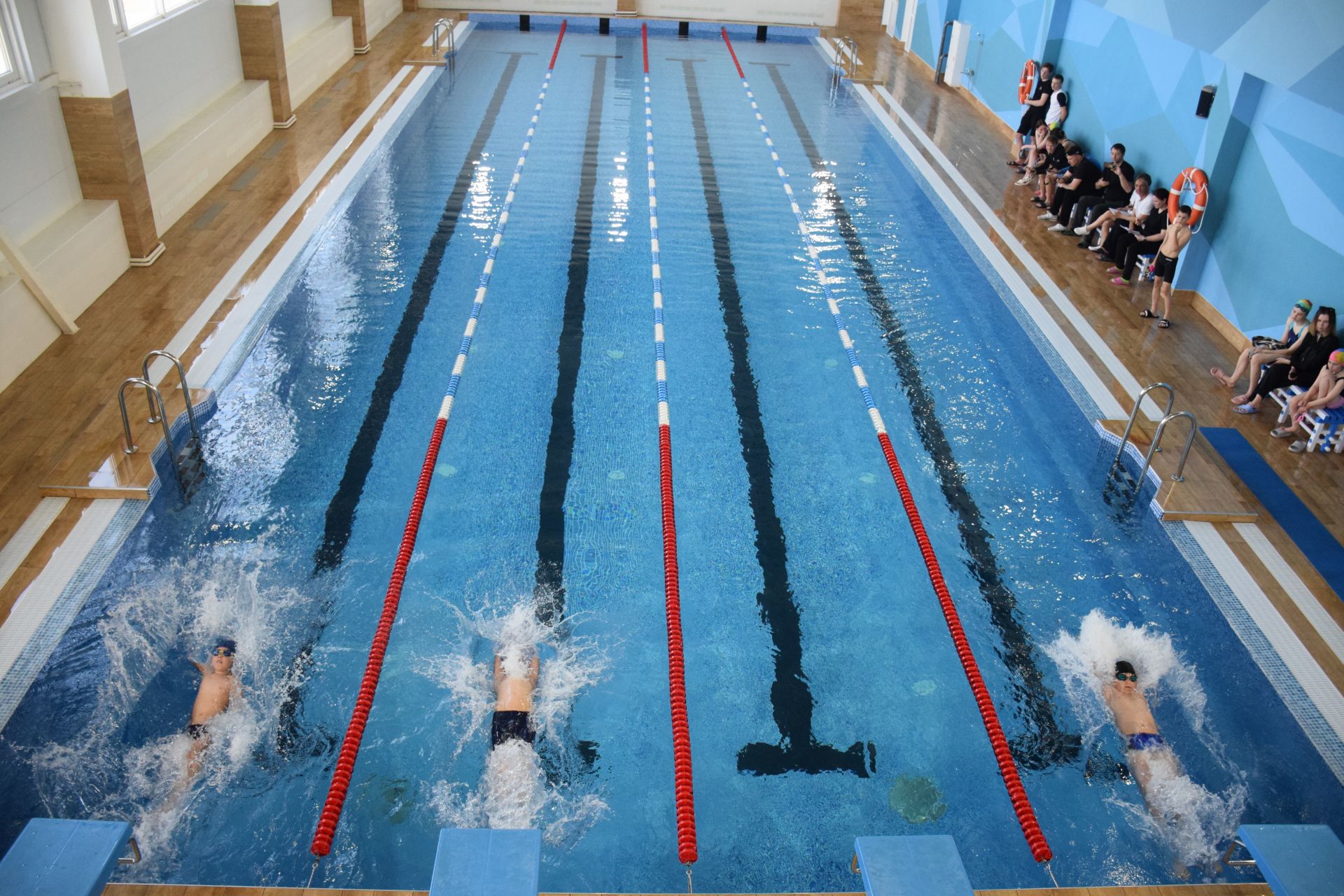В Нурлате проходят соревнования по плаванию на призы «Татарстан-Новый век»