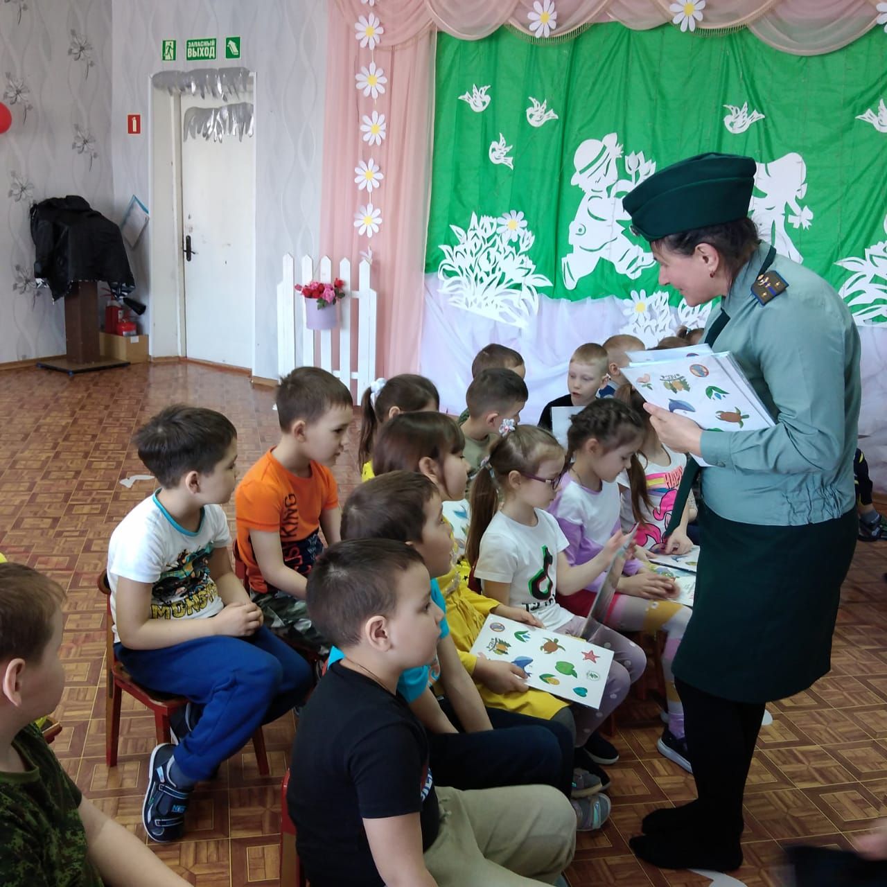 Воспитанники Нурлатского детского сада «Камыр-Батыр» побывали на занятии по экологии