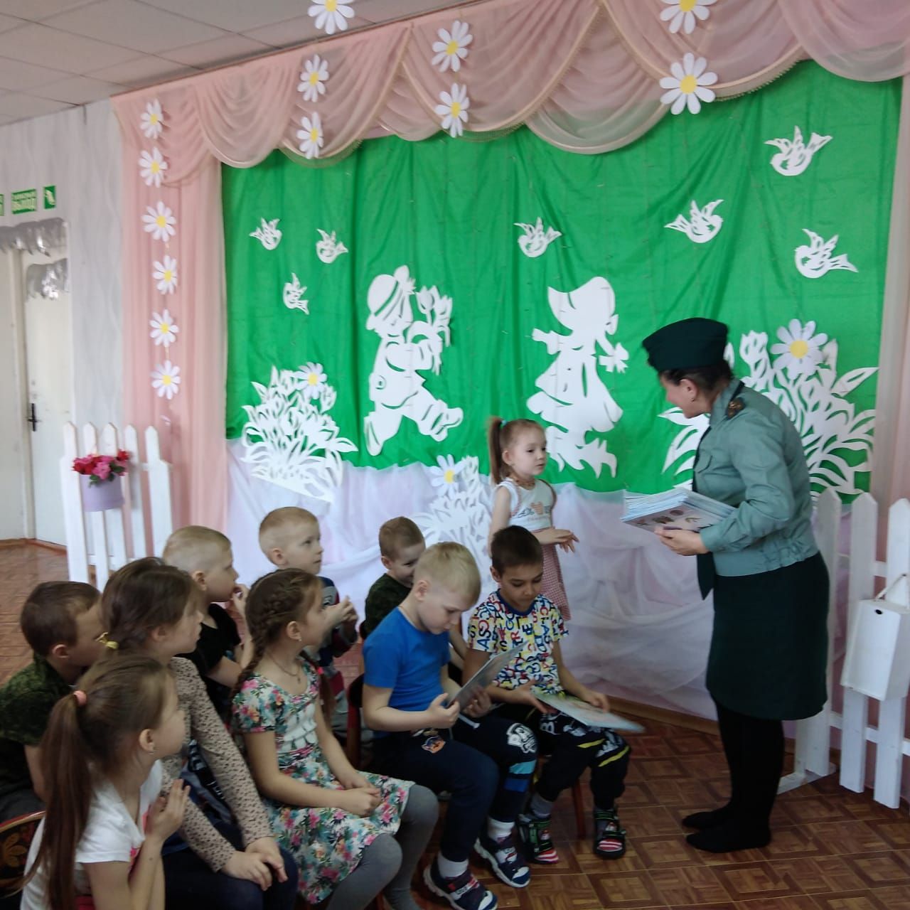 Воспитанники Нурлатского детского сада «Камыр-Батыр» побывали на занятии по экологии