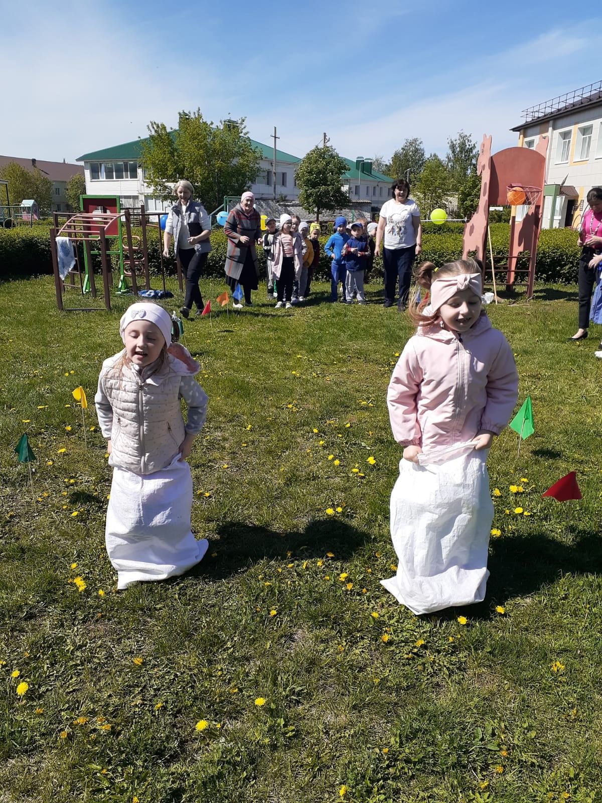 Для дошкольников Нурлата состоялся праздник «Сабантуй»