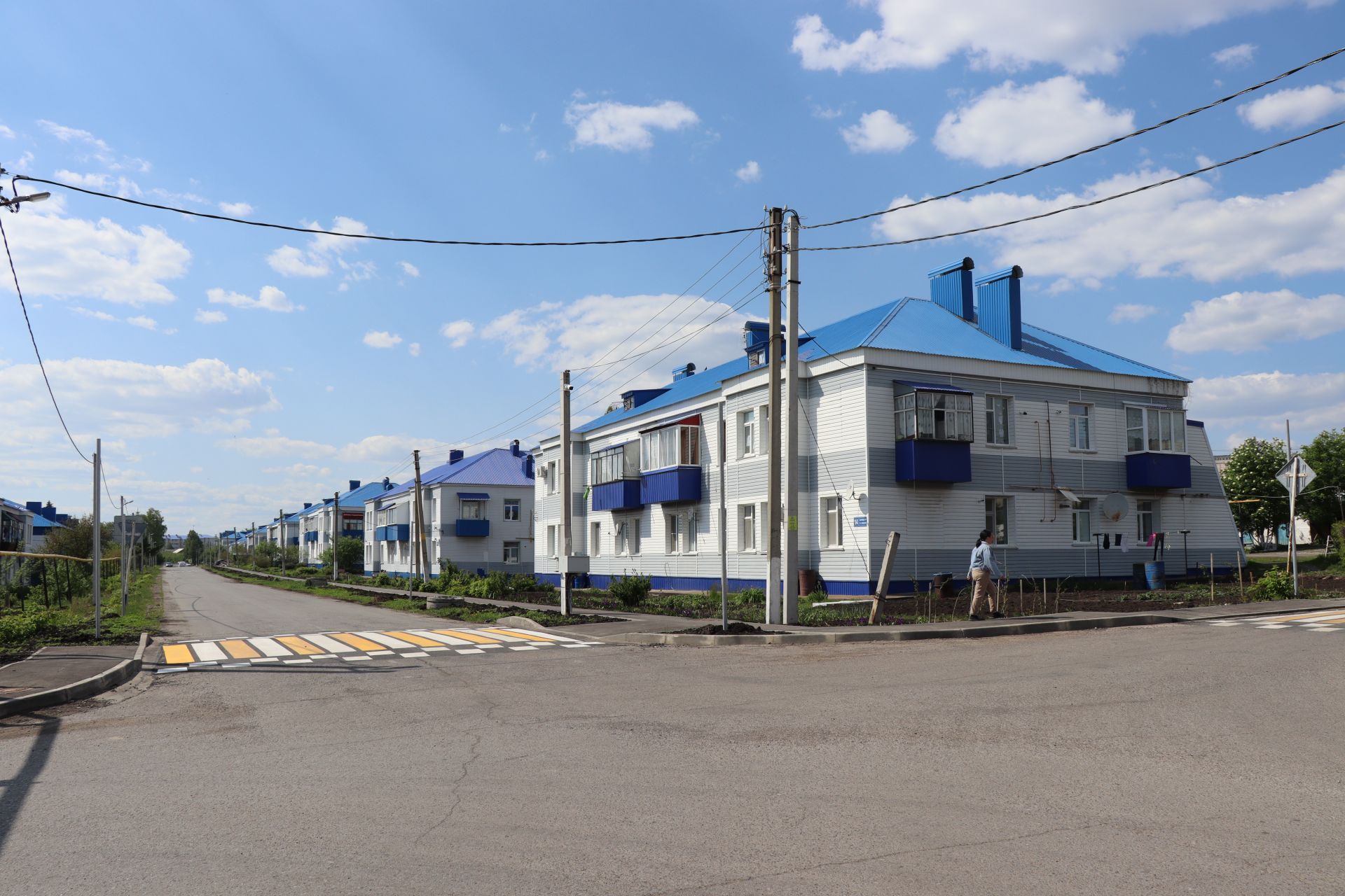 В микрорайоне сахароваров города Нурлат появятся новые тротуары
