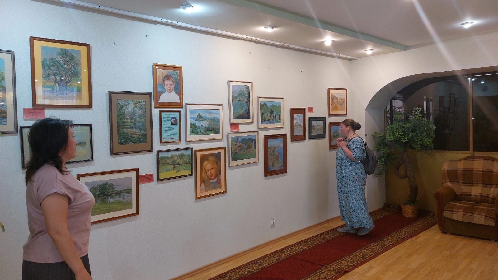 Нурлатцев и гостей города приглашают посетить выставку Сергея Коновалова