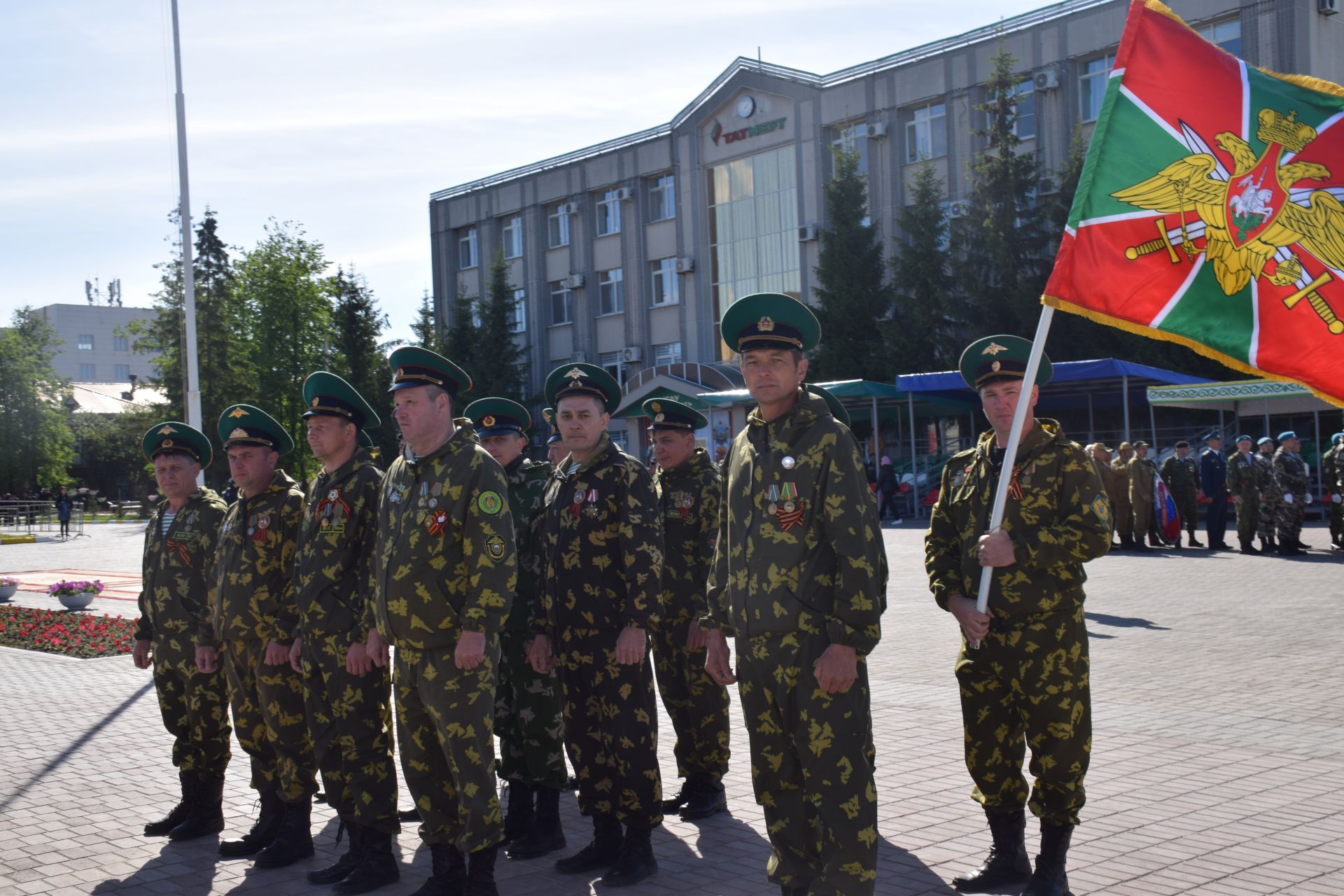 В Нурлате главными гостями Парада Победы стали ветераны Великой Отечественной войны