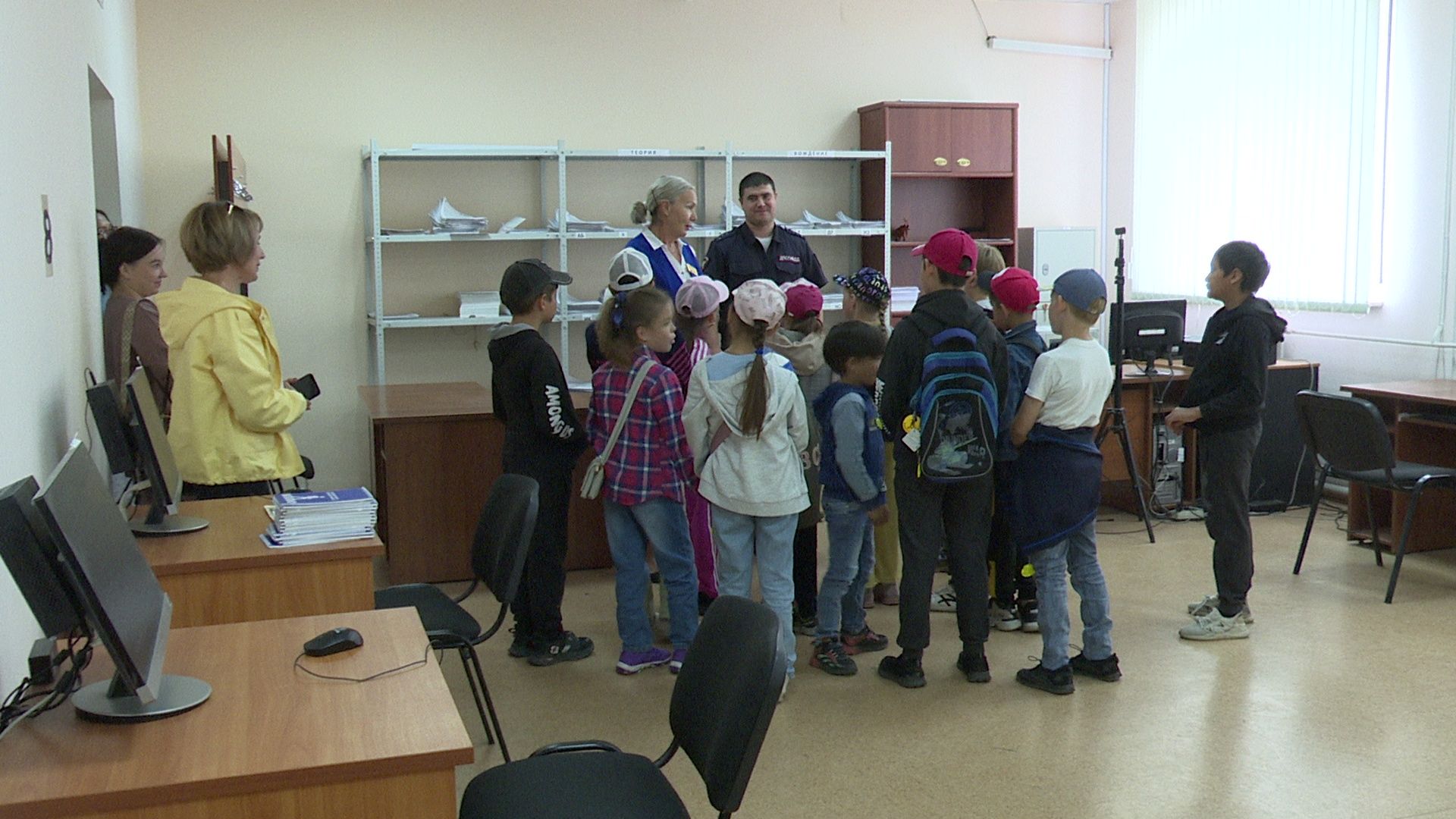В отделении ГИБДД Нурлатского района прошла экскурсия для детей