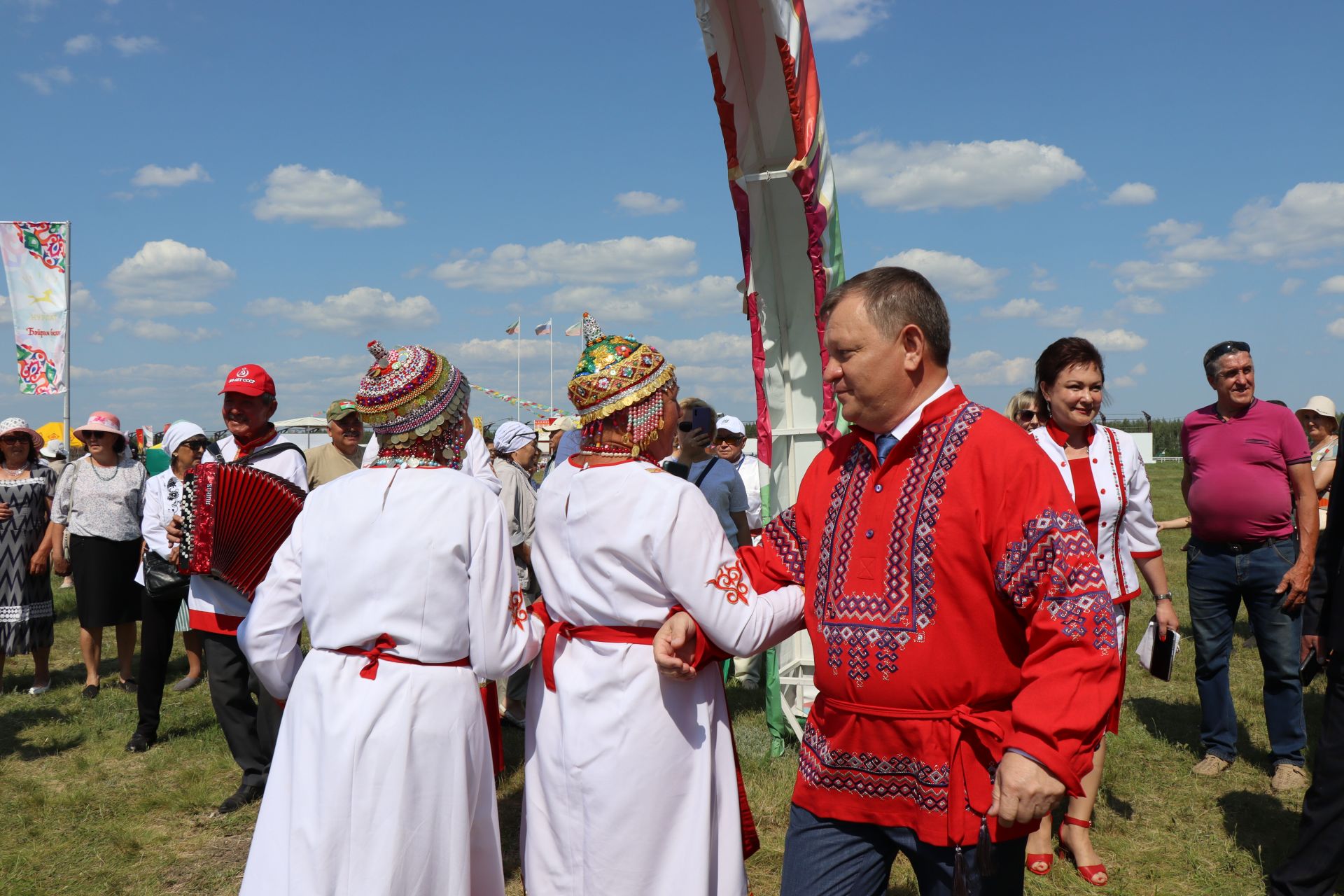 В Нурлате ярко и красочно встретили Уяв